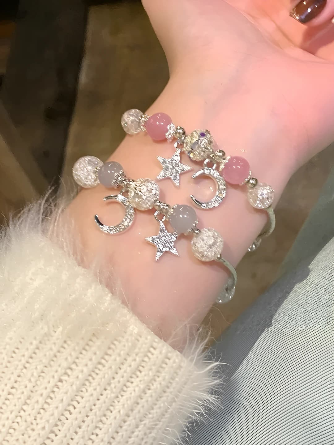 Women's mixed material beaded bracelet with star design, Japanese-Korean style tassel accessory