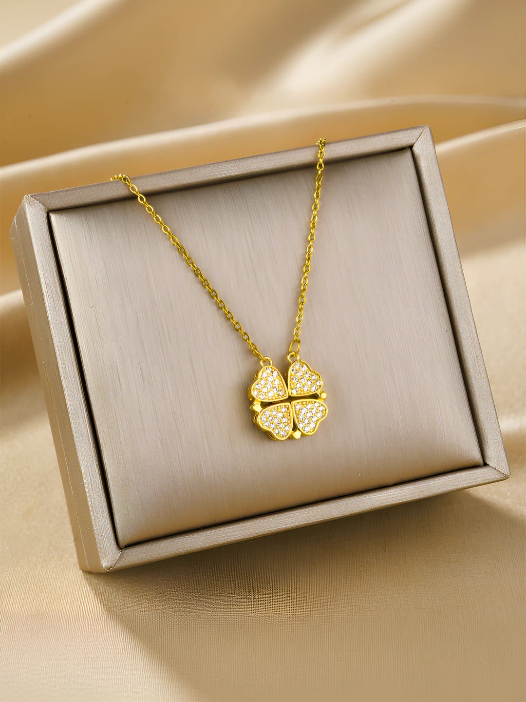 Gold clover