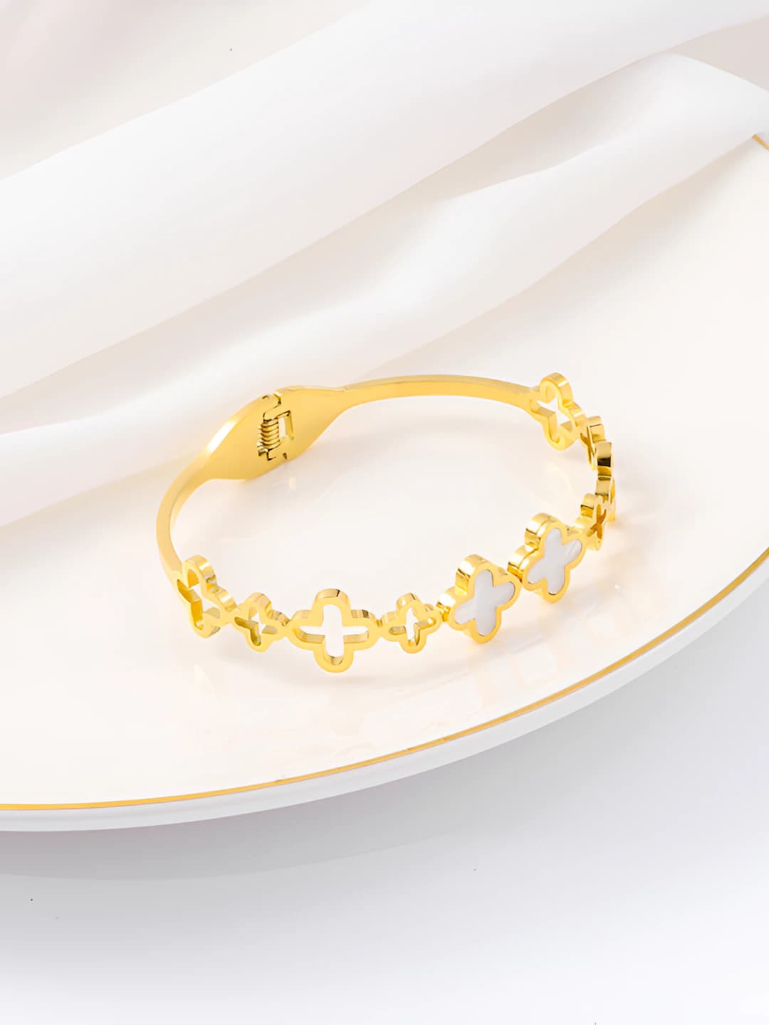 9952-Gold