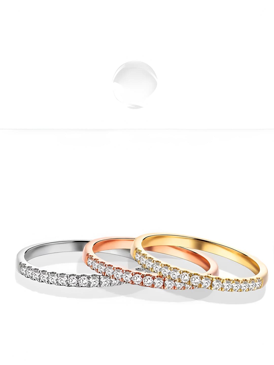 Gold single row ring
