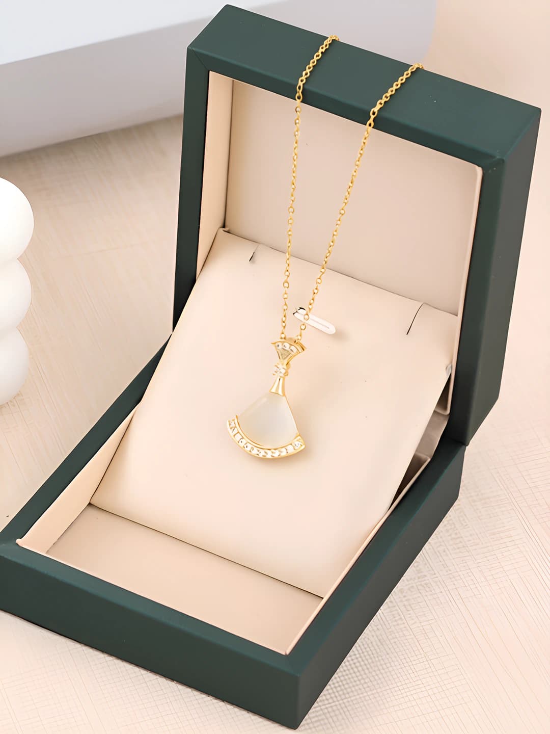 9160 - Gold-white