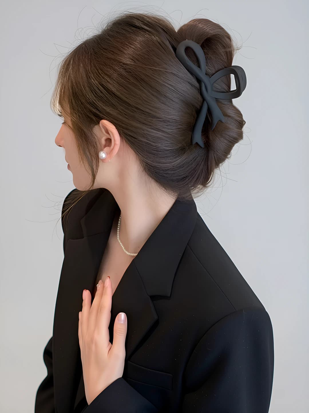 5# matte black bow clip