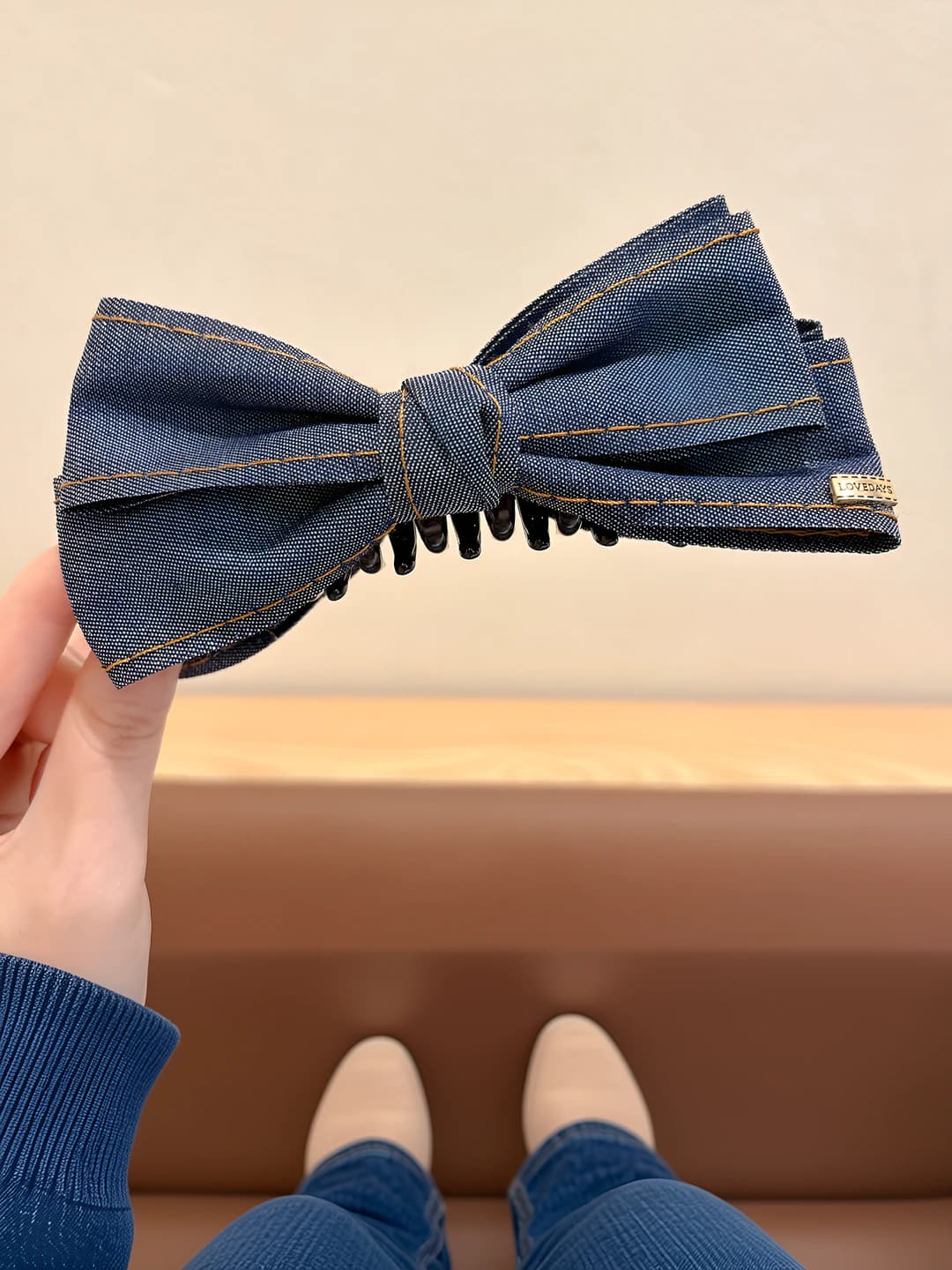 Dark blue banana clip ~13.5 cm