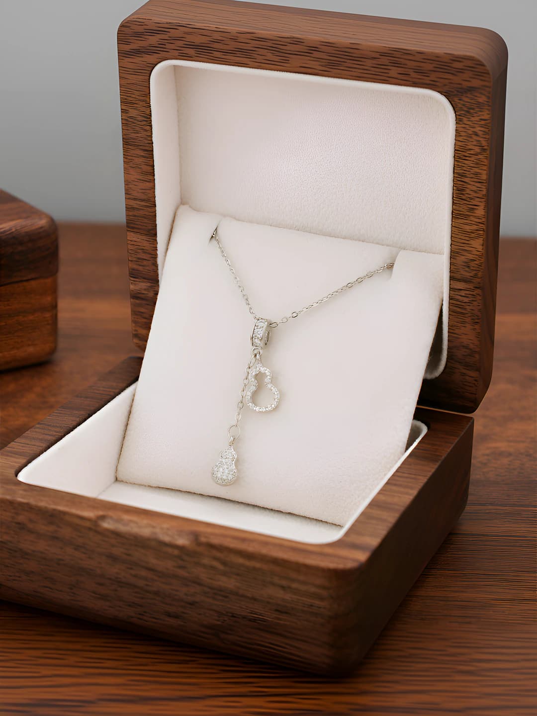 8888-Silver