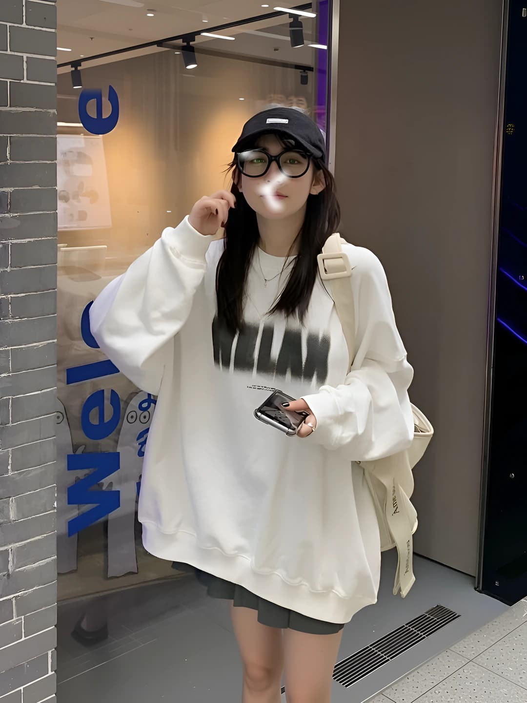 Ayollar uchun koreys uslubida bo'sh (oversize) svitshot, dumaloq yoqa, uzun yeng, princess yeng, chenil mato, amulgan aralash