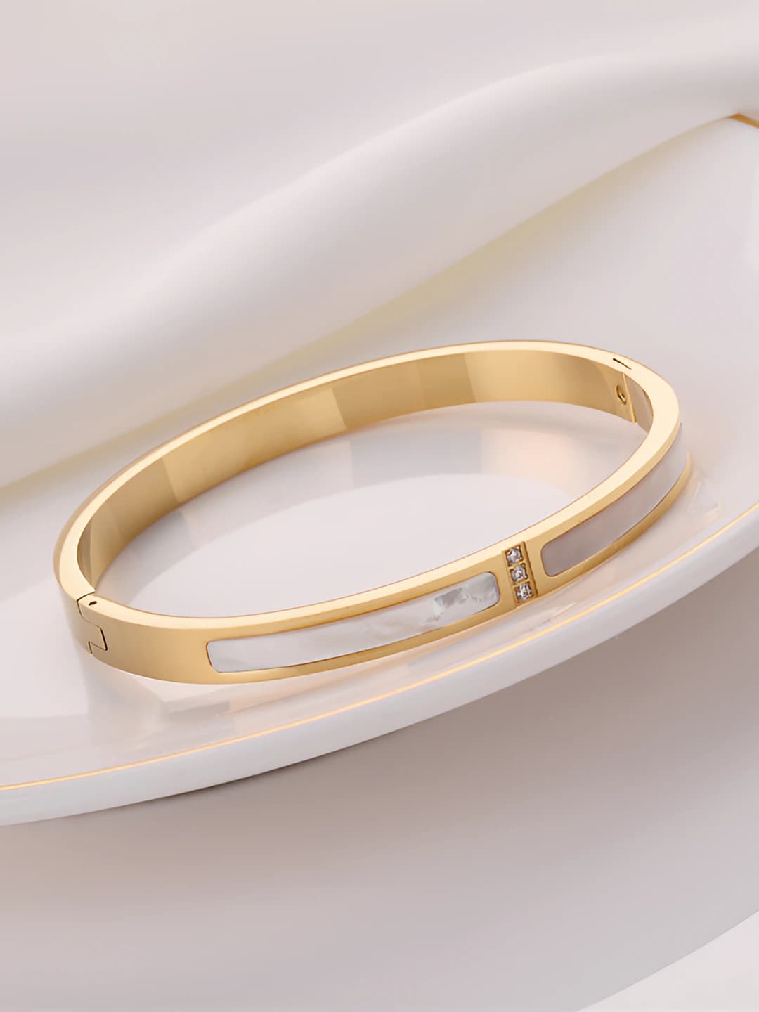 9915-Gold