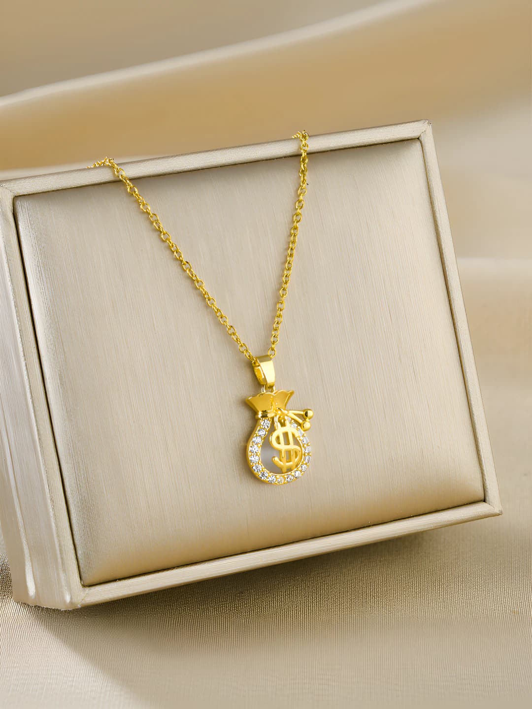 1082-Gold money bag