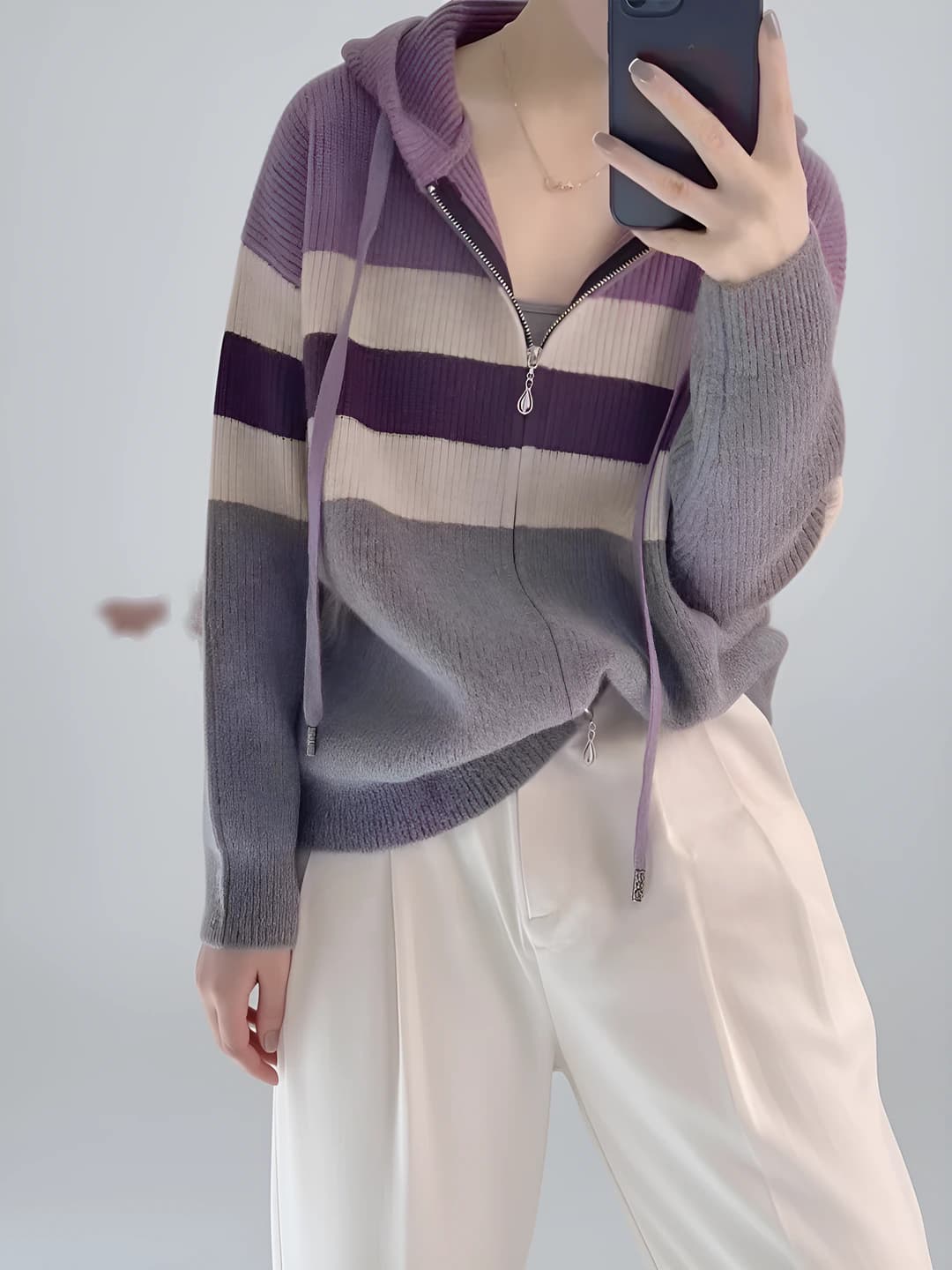 Ayollar uchun kuzgi chiziqli fermuarli trikotaj kardigan, bo'sh (oversize) va nozik ko'rsatadigan, uzun yengli, 30% dan yuqori viskozali