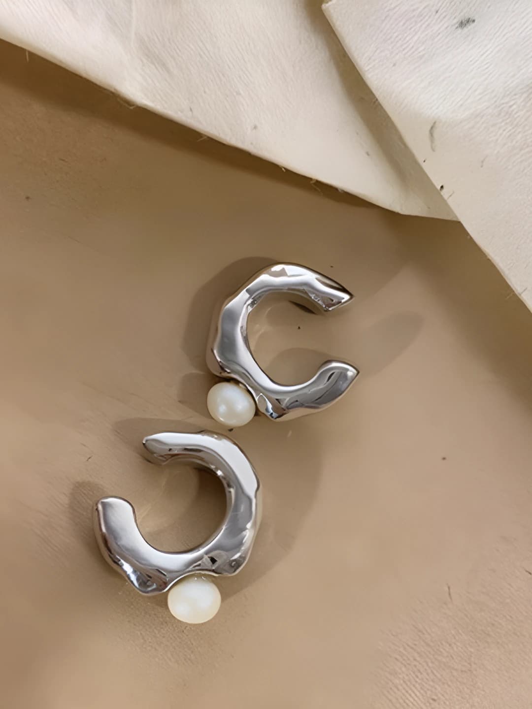 Ear bone clip-silver-pair