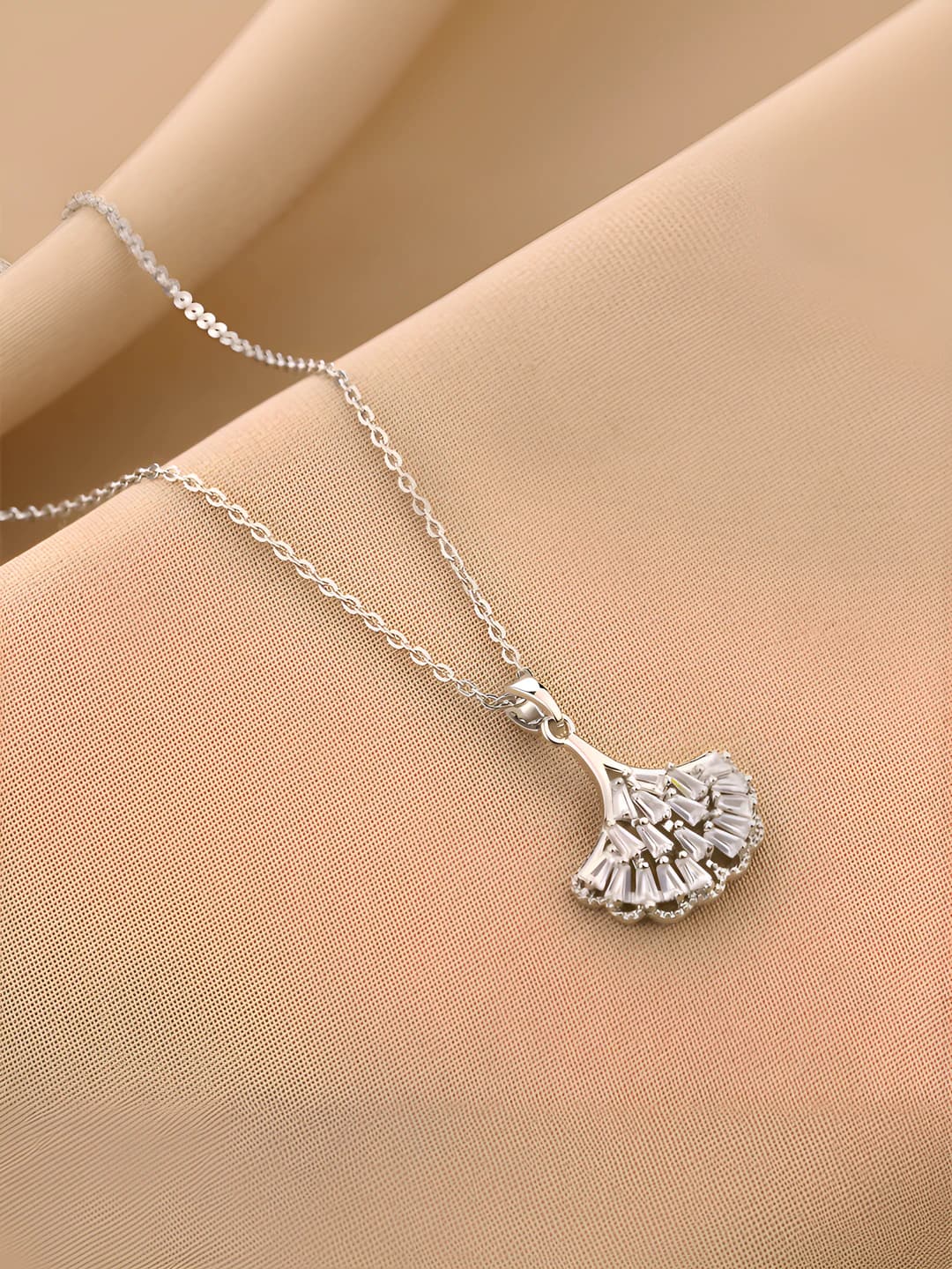 8976-Серебряный