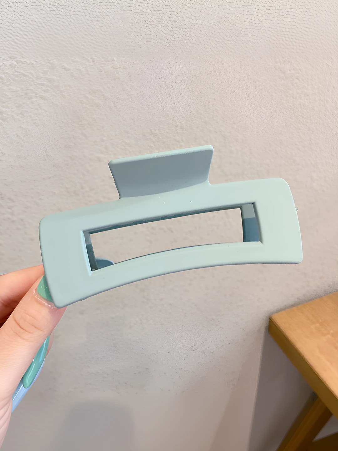 2# Light blue square clip