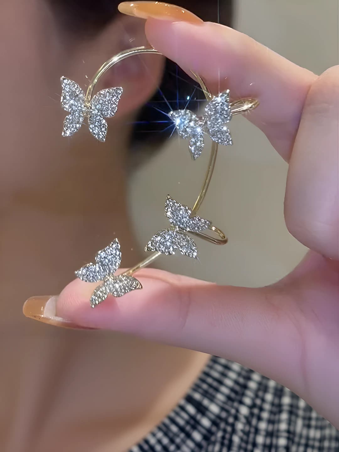 Women's ins style crystal butterfly ear bone clips, no piercing, large wing design