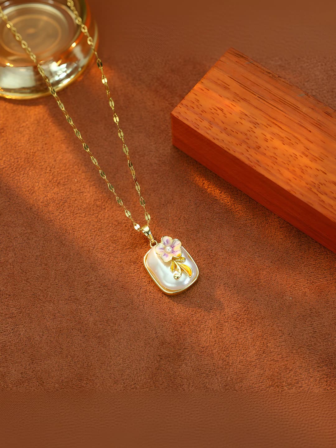 Women's titanium steel clavicle chain with copper enamel flower pendant, light luxury style jewelry