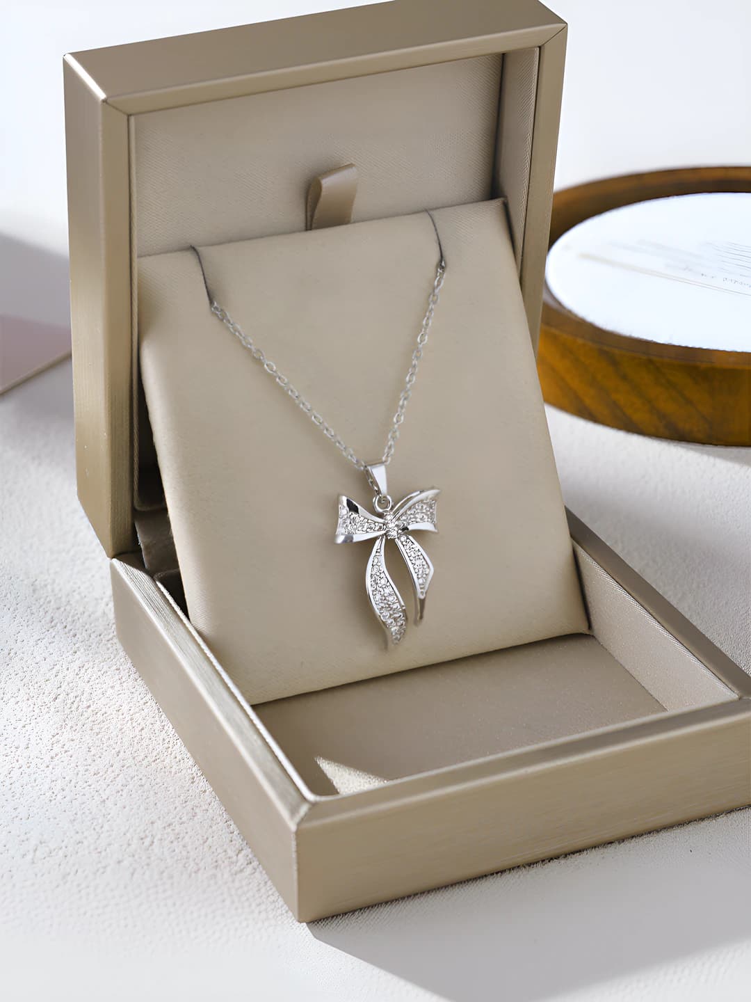 1097-Silver bow