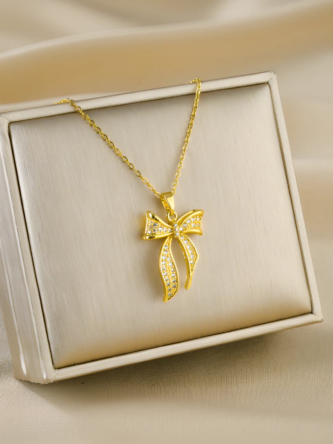 1097-Gold bow