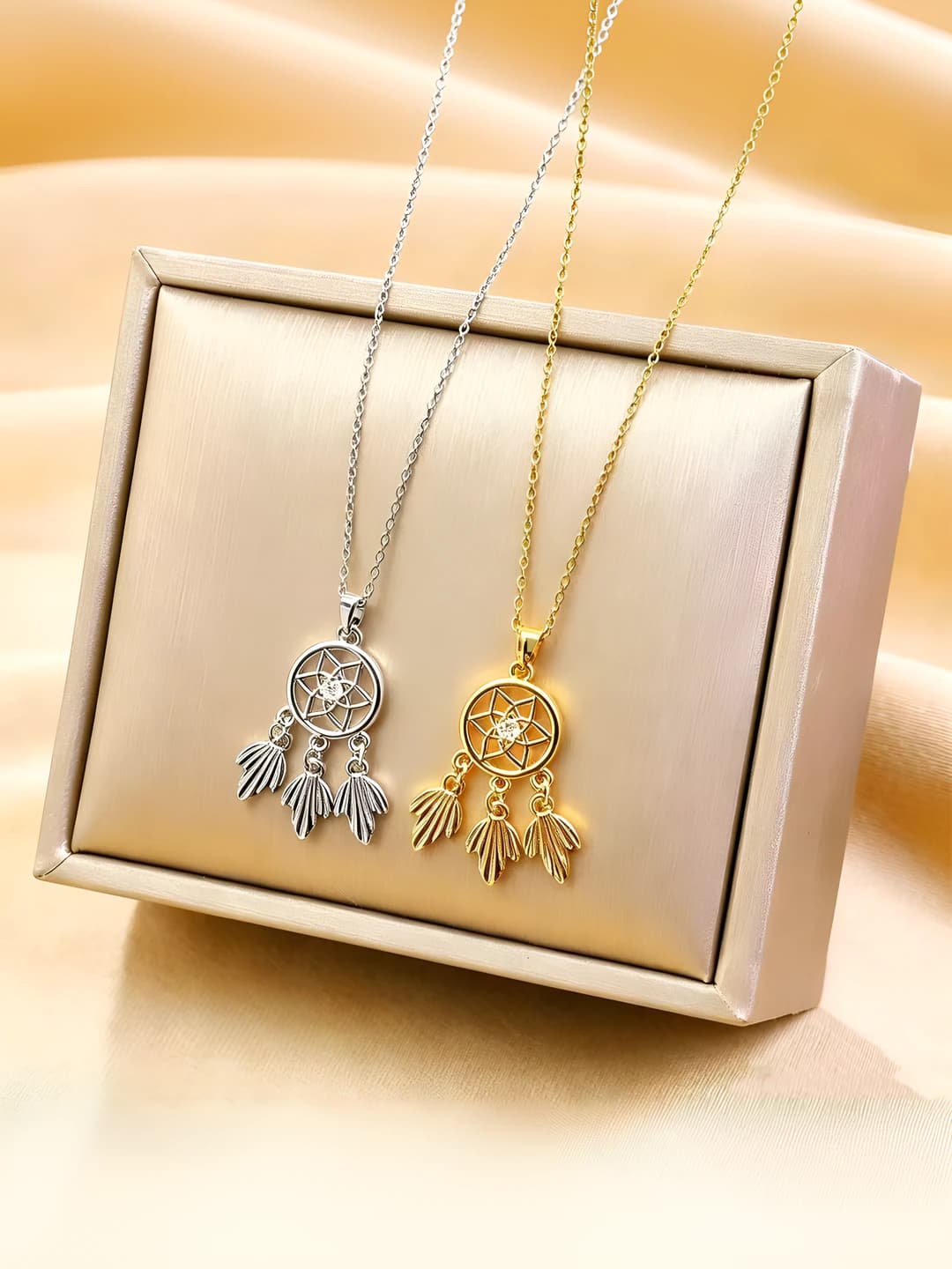 Women's titanium steel chain necklace with dreamcatcher tassel pendant, design element: ruyi, style: luxury