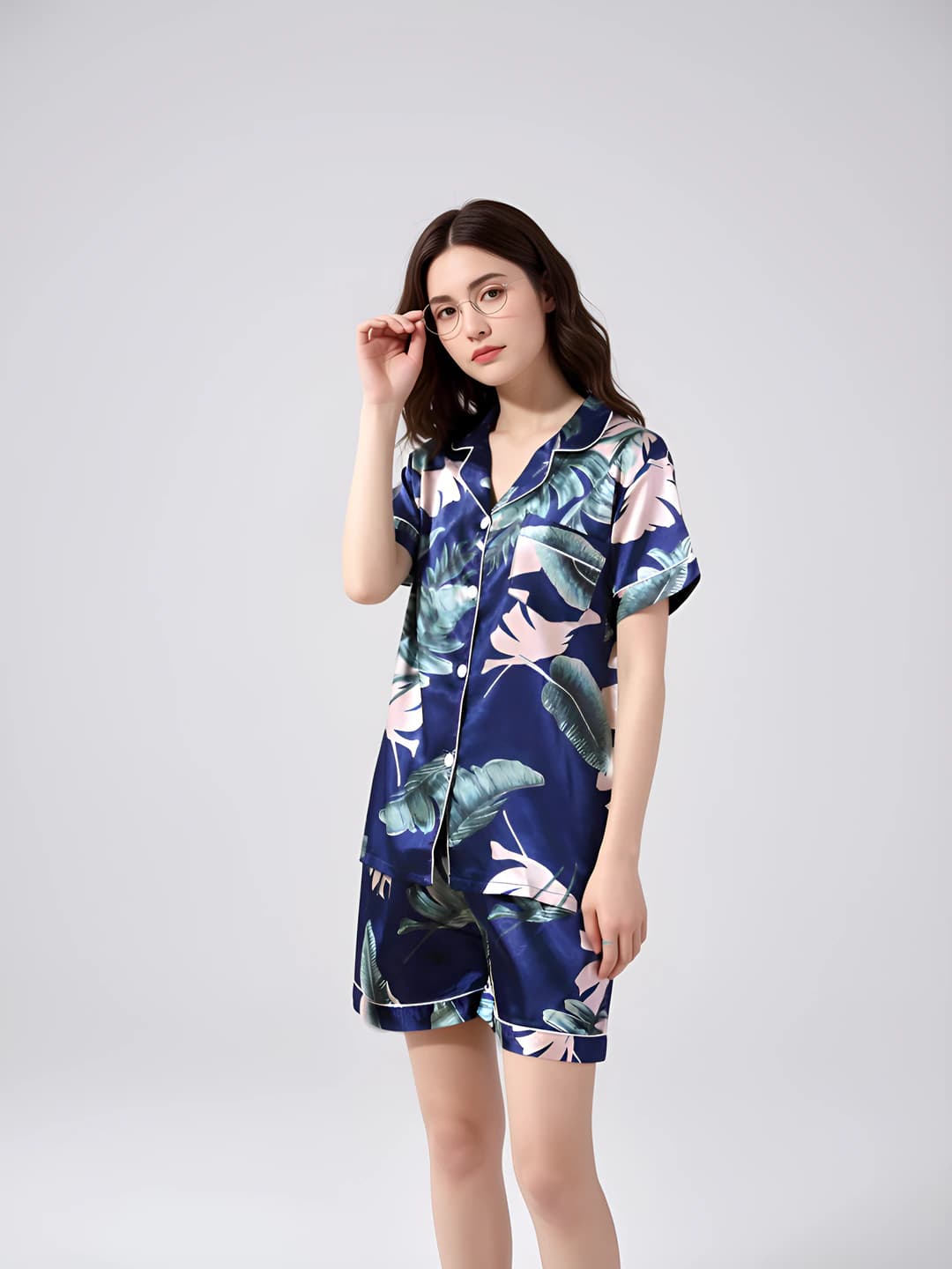 Women's home wear set with short sleeve top and shorts, ice-silk fabric, stretch, thin, lapel collar, French style