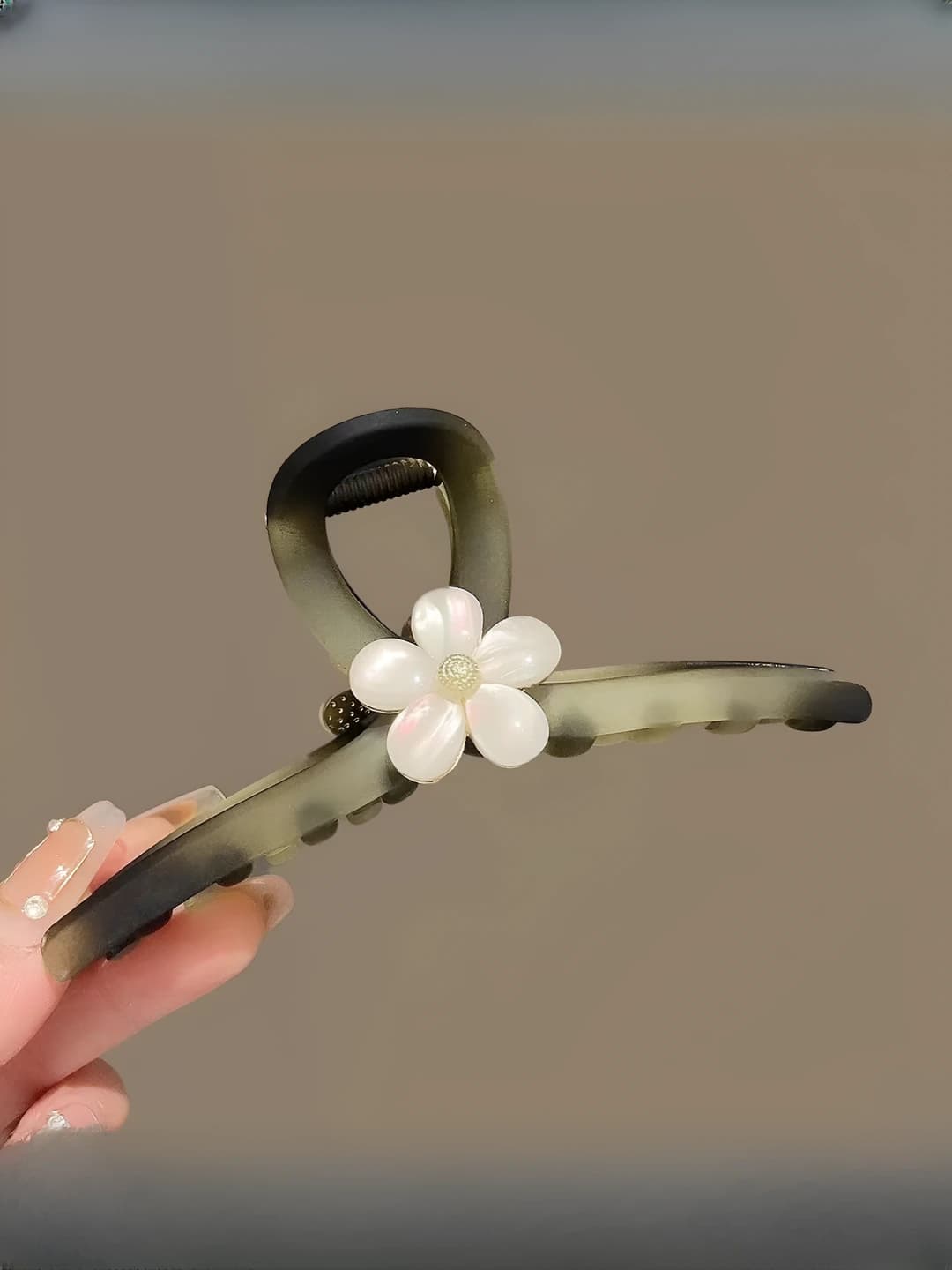 Цветок - акварельный зелёный зажим 13CM