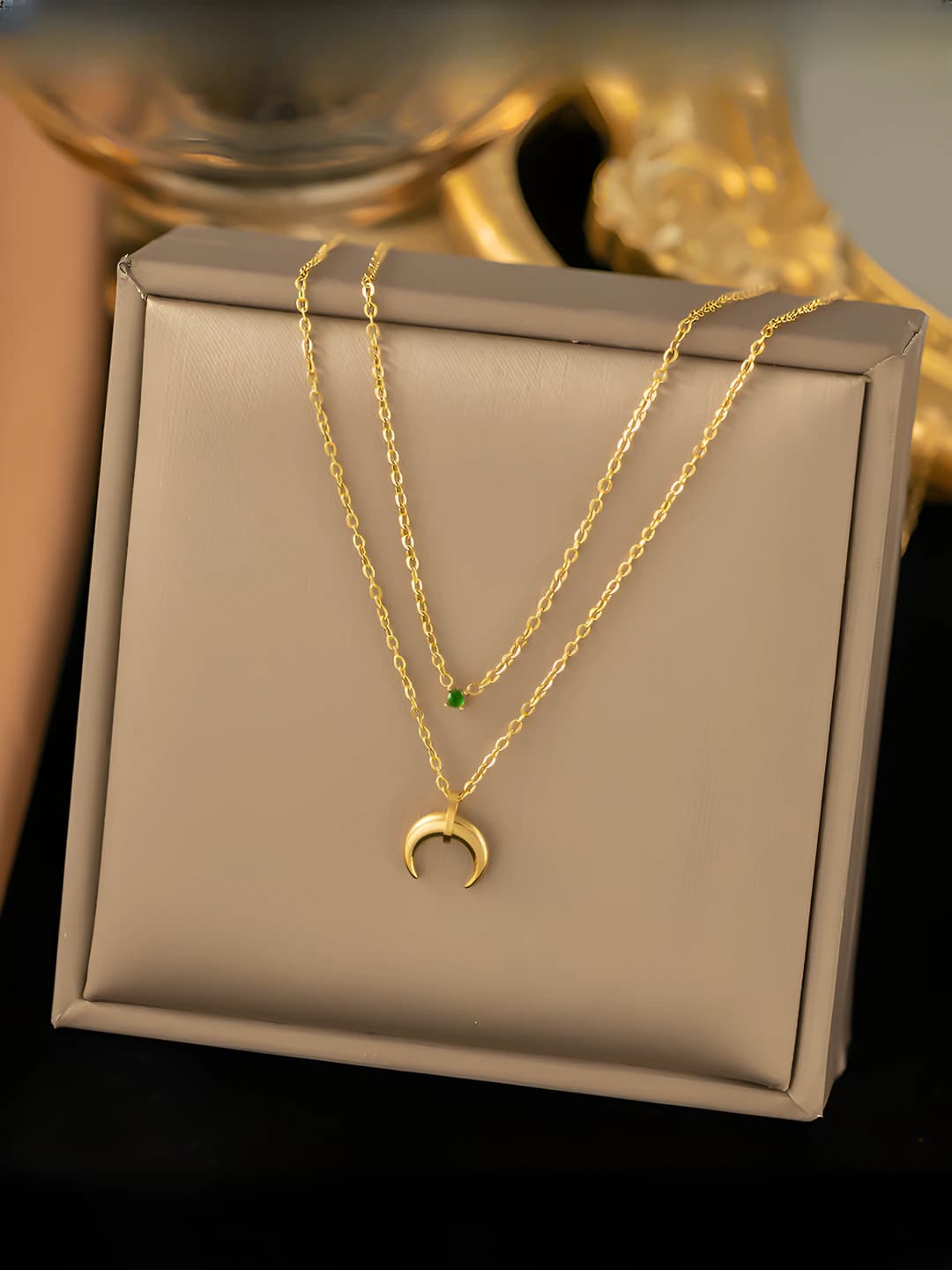 Women's two-layer moon shape chain in titanium steel with 18k gold plating