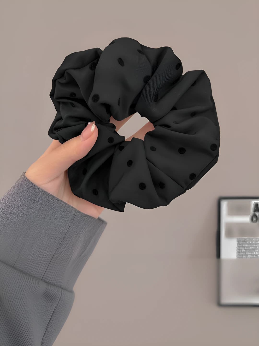 Black polka dot, 12 cm