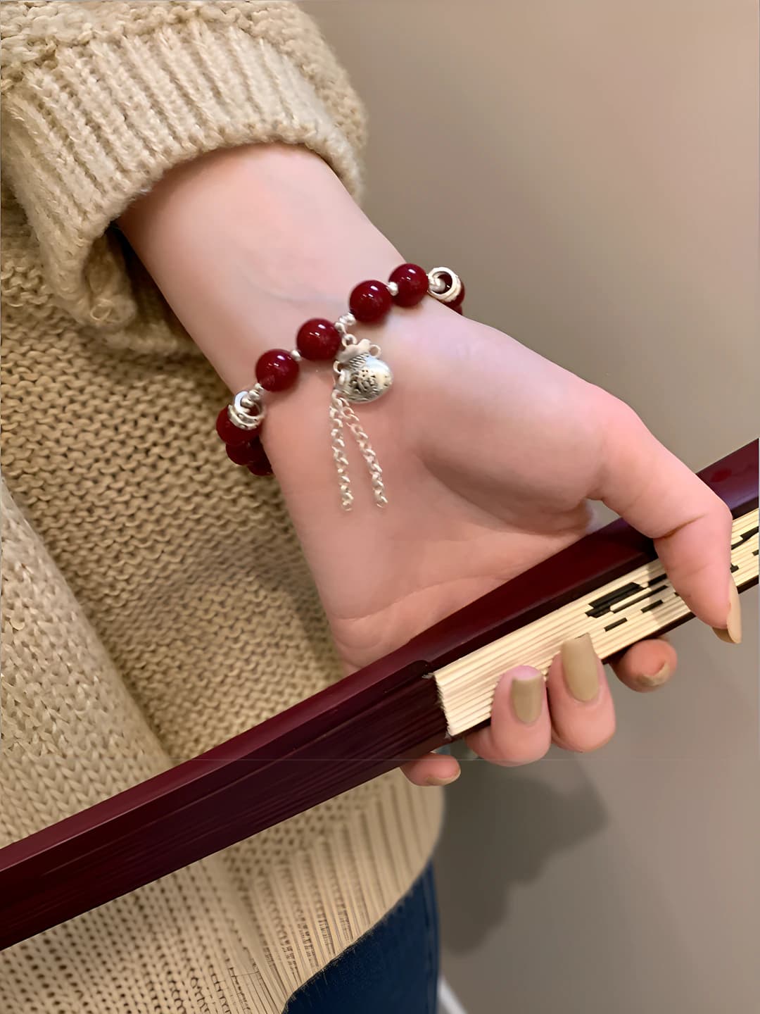 3172 Red beads, lucky pouch