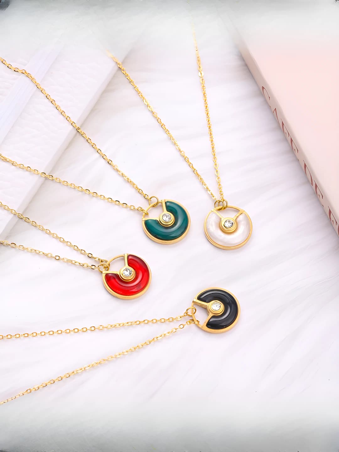 Women's titanium steel necklace with amulet and agate stone, non-fading