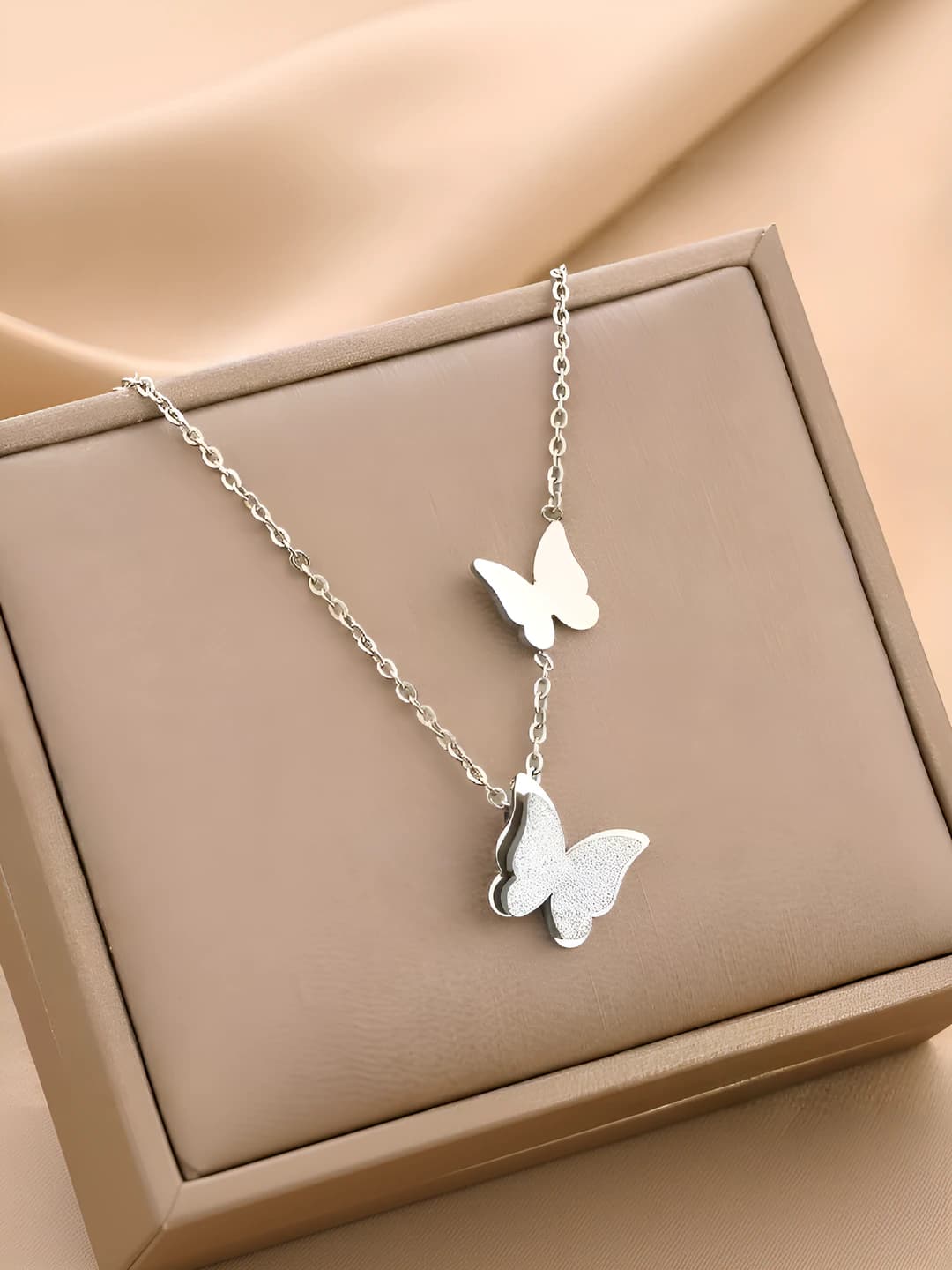 8834-Silver