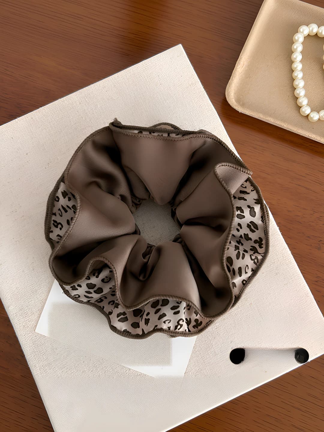 Coffee leopard double hair tie