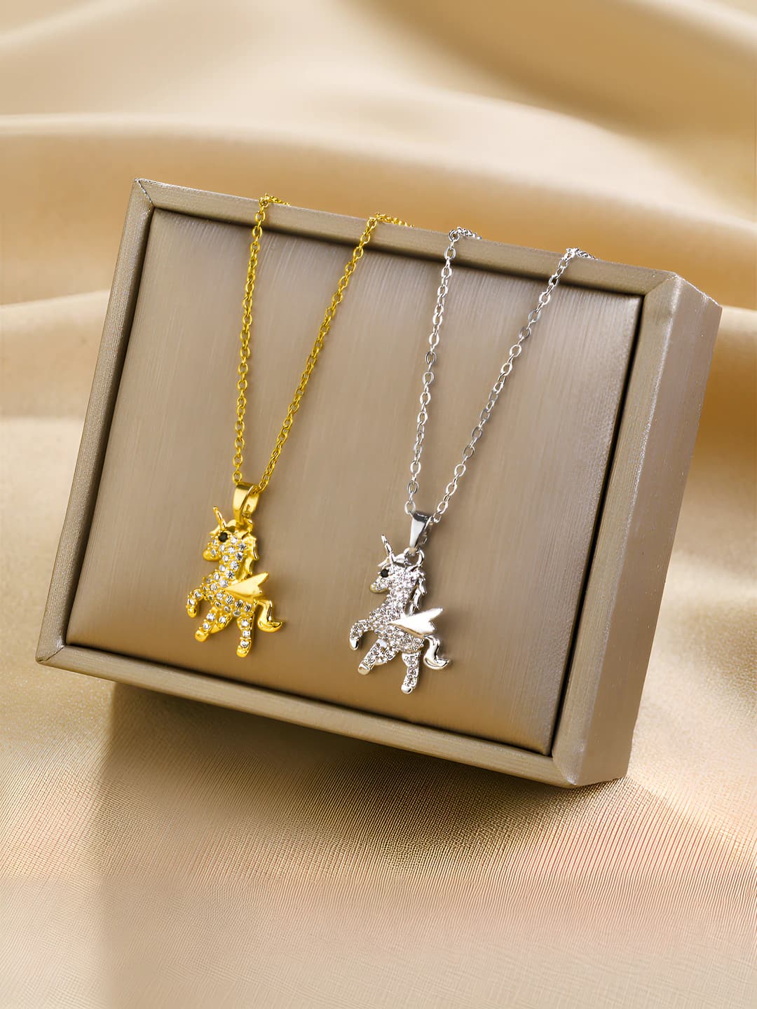 Women's gold titanium steel chain with zircon unicorn and pegasus design element, 41-50 cm, 5.2 g