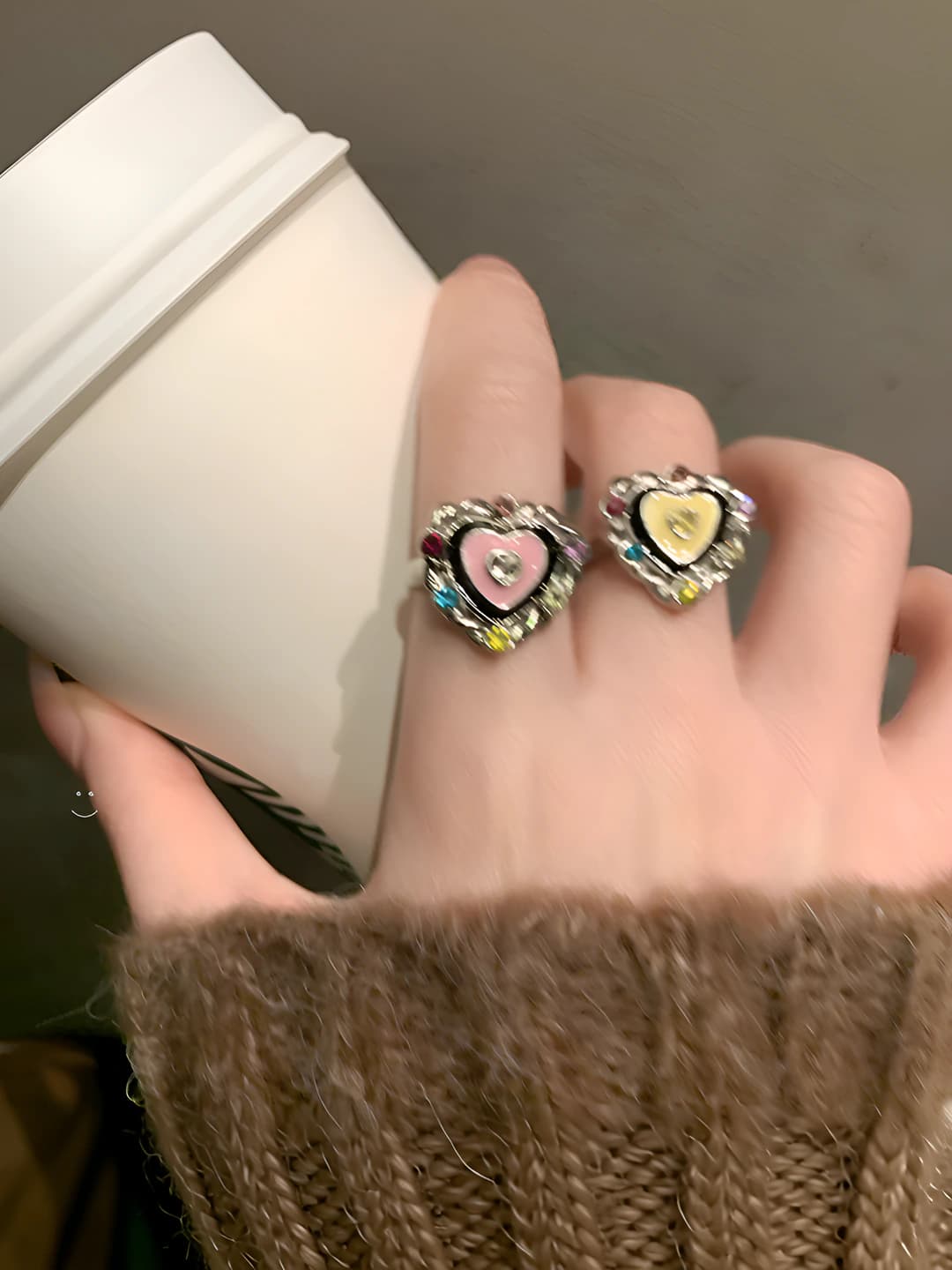 Women's open ring with colorful stones in heart shape, light luxury design, for index finger
