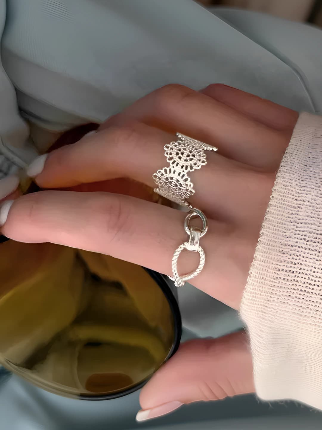 Ayollar uchun s925 kumush dantel gullar naqshli ochiq halqa