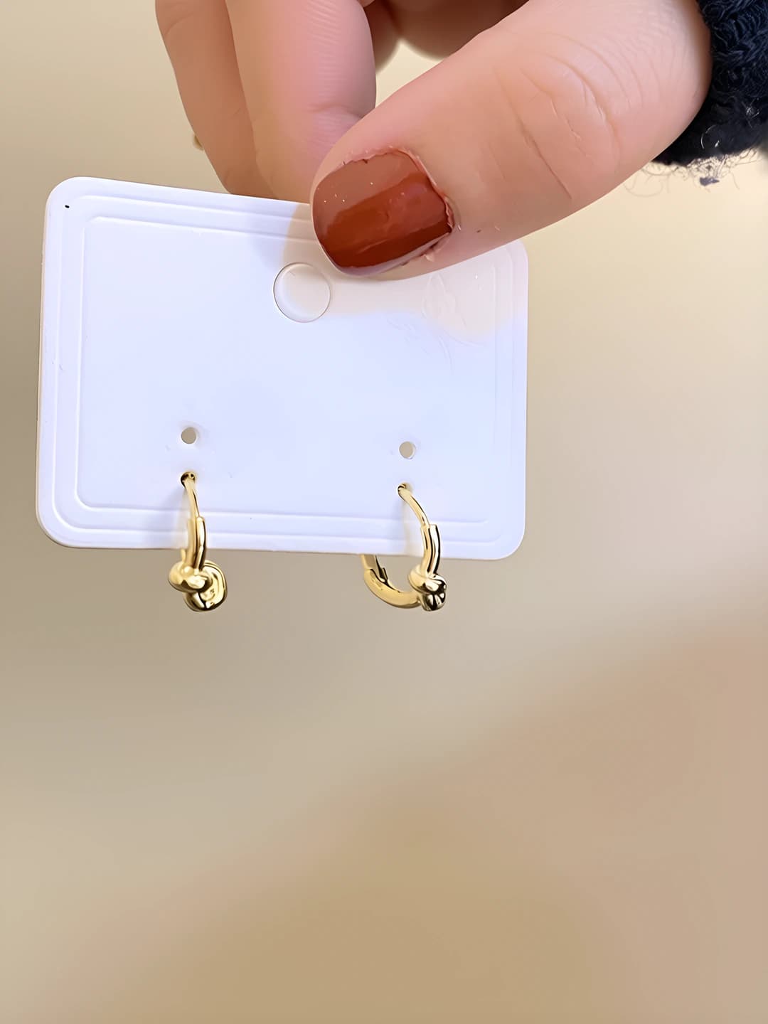 Gold knot earrings