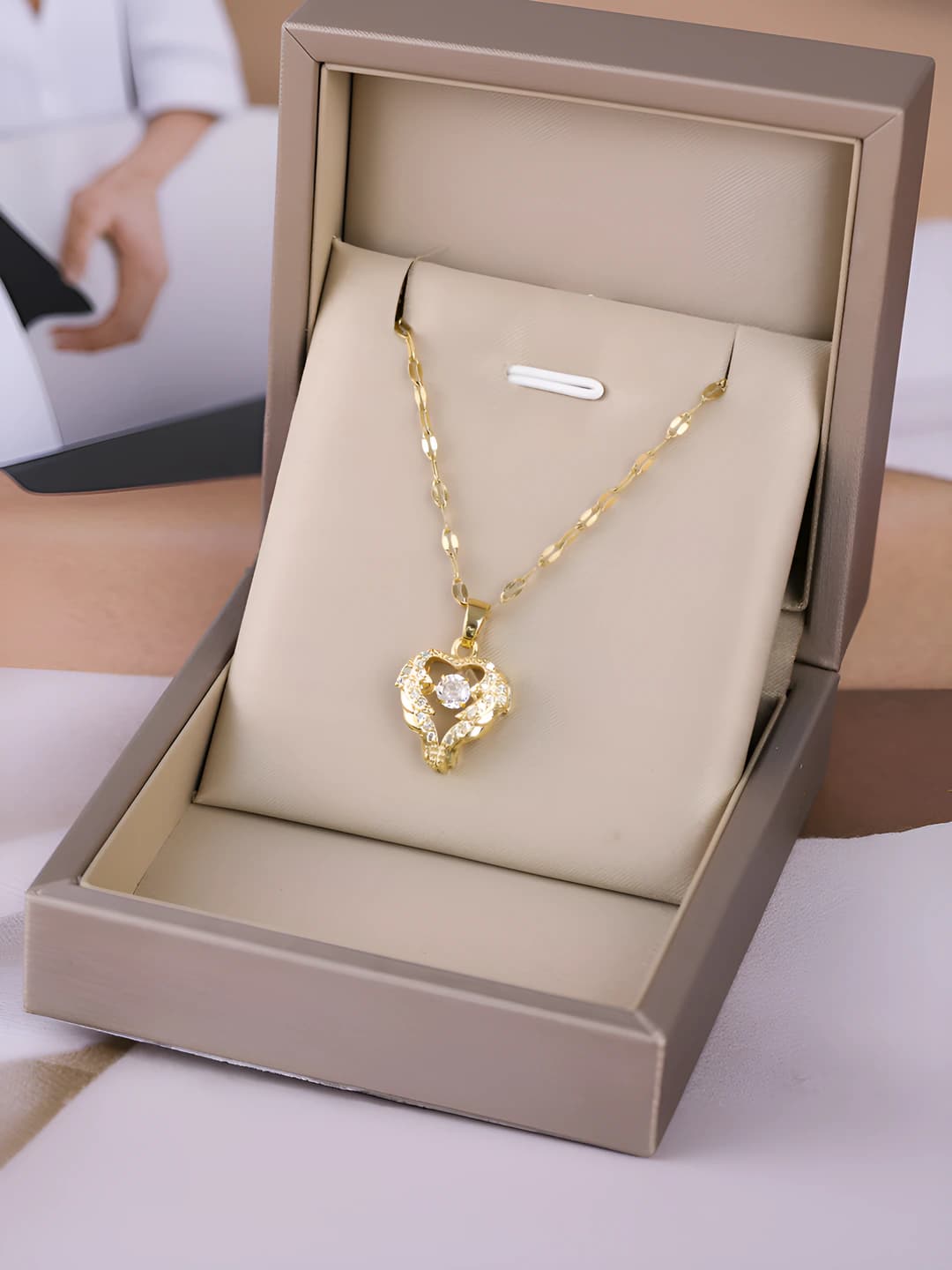 9097-Gold