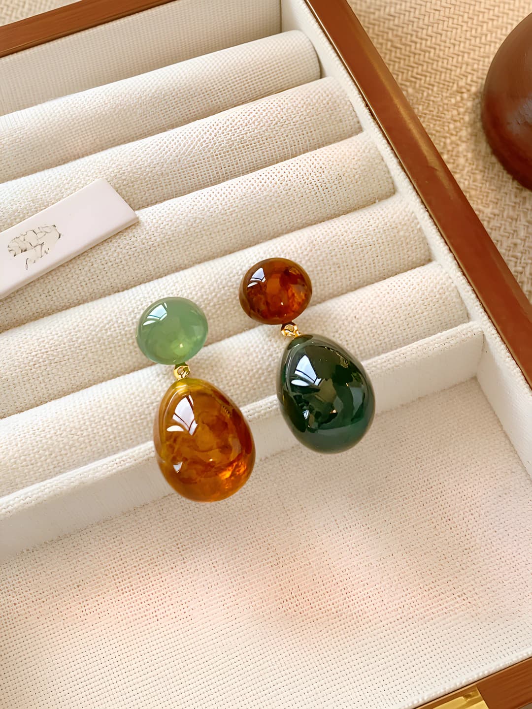 Women's retro geometric teardrop stud earrings with contrast colors