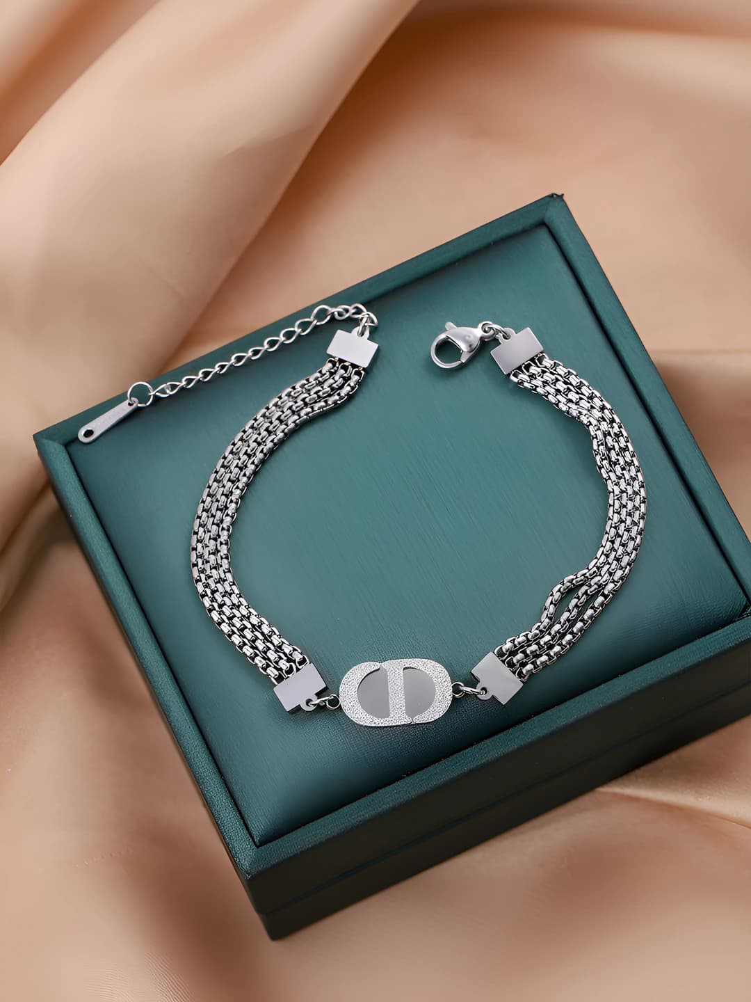 6679-Silver