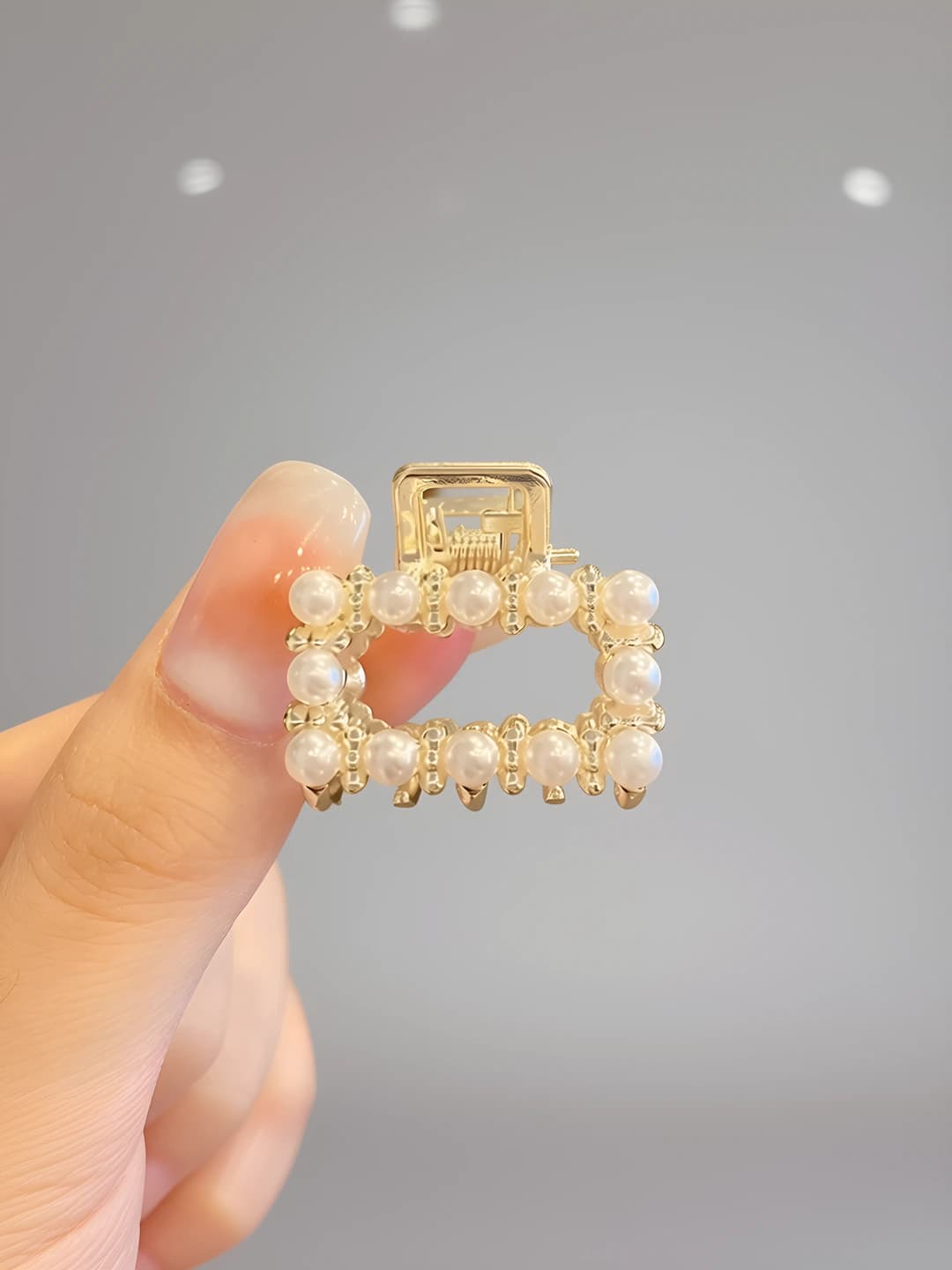 5# Square, full pearl (3cm)
