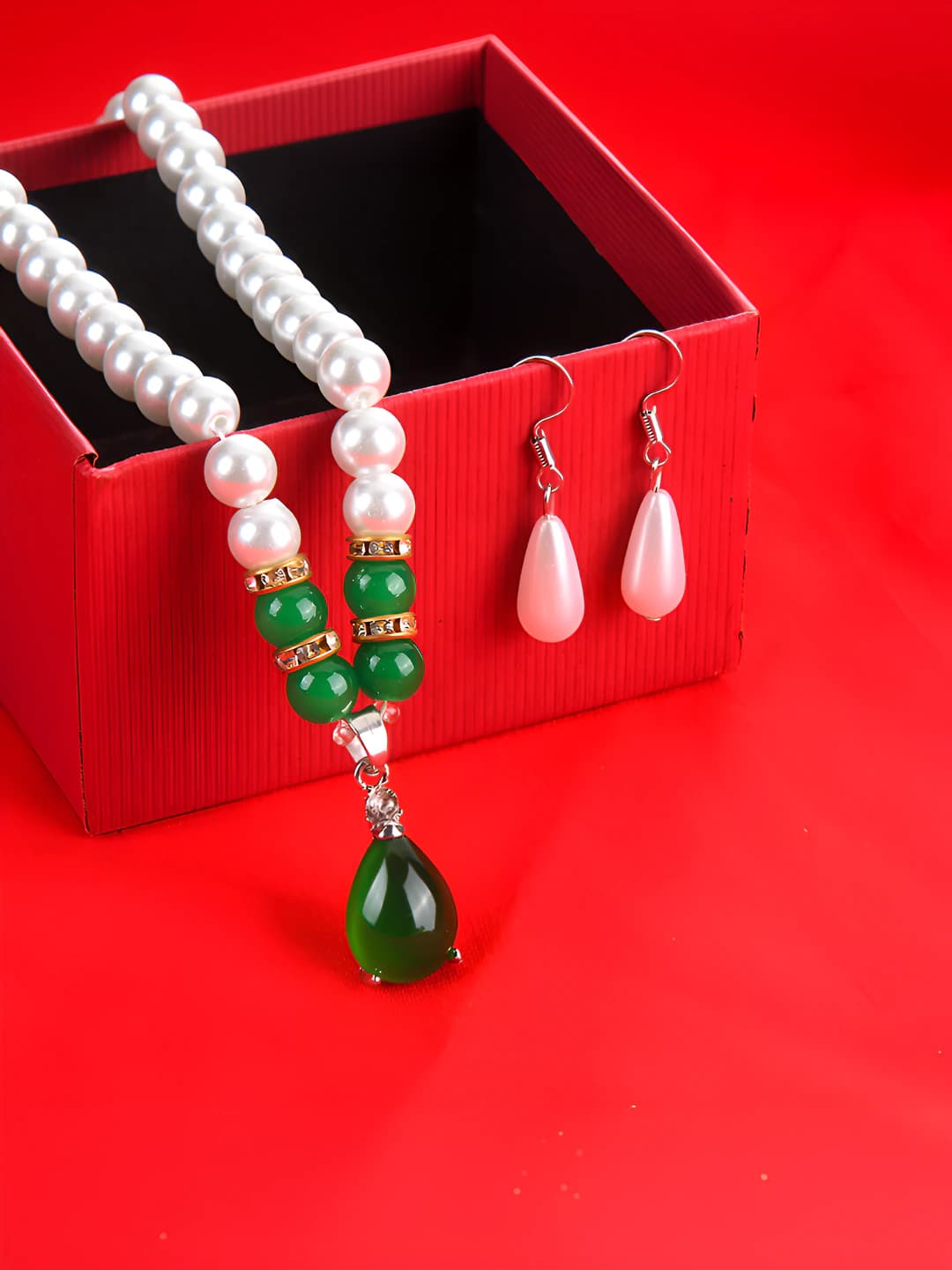 Women's synthetic pearl necklace, Korean style, simple design, Mother's Day gift, color-retaining pearl chain
