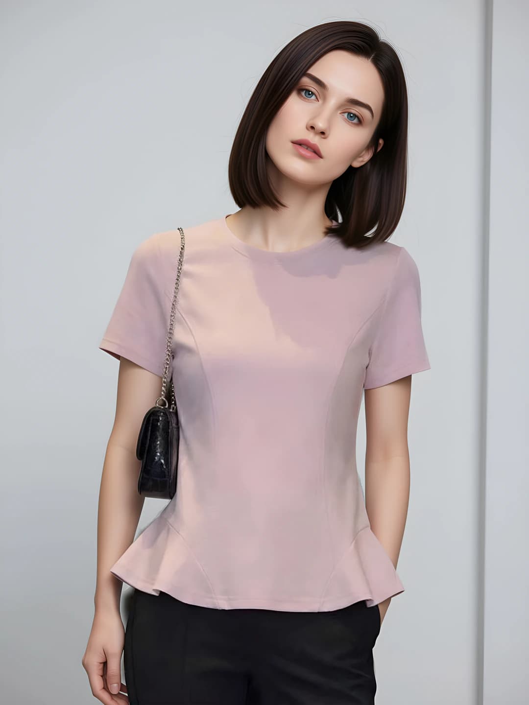 Ayollar uchun koreys uslubida kalta yengli peplum futbolka, dumaloq yoqa, bir rangli, bo'sh (oversize) kesim, nozik ko'rsatadigan