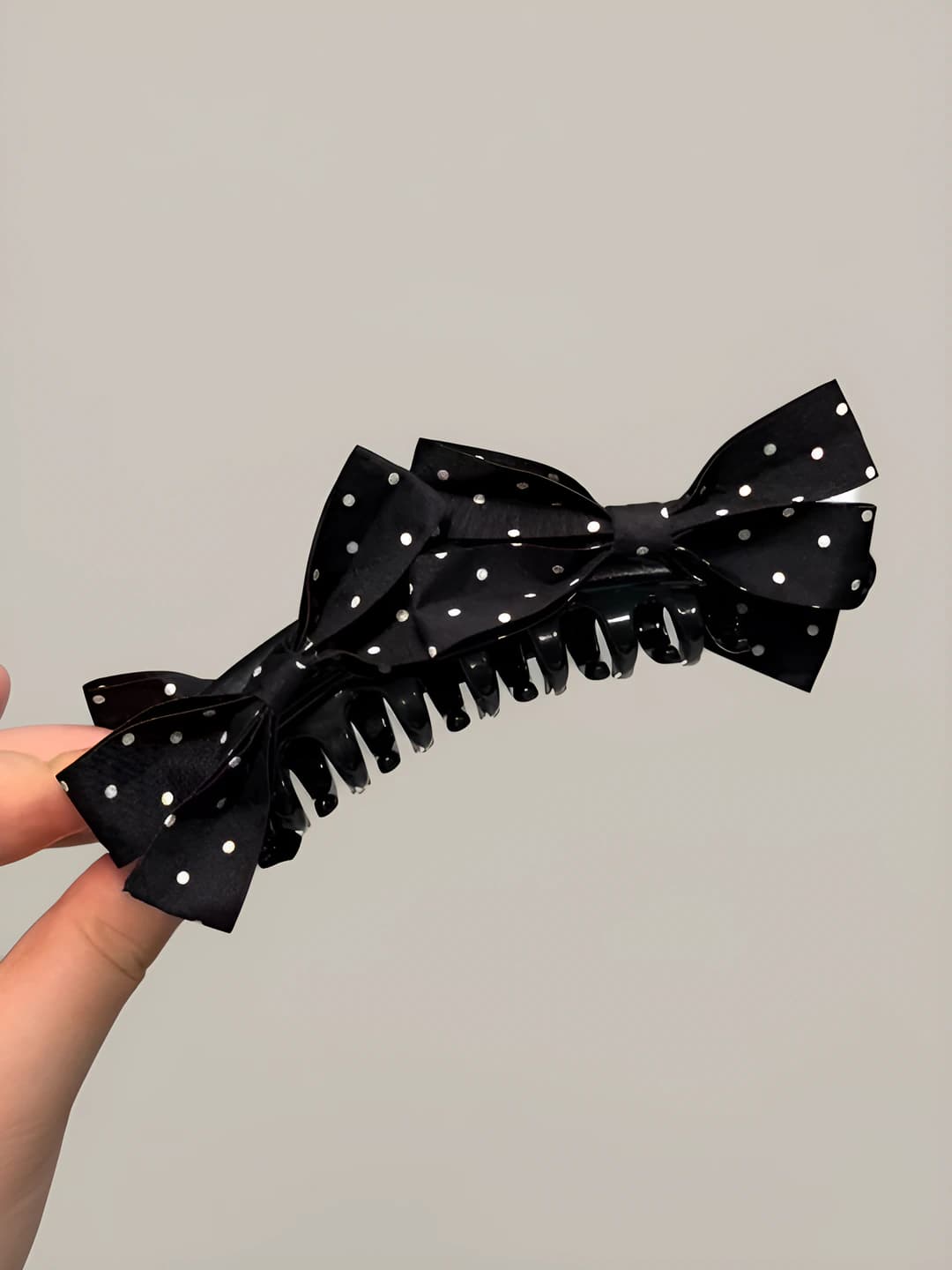 3# Чёрный горошек - бабочка банан-клип ~13cm