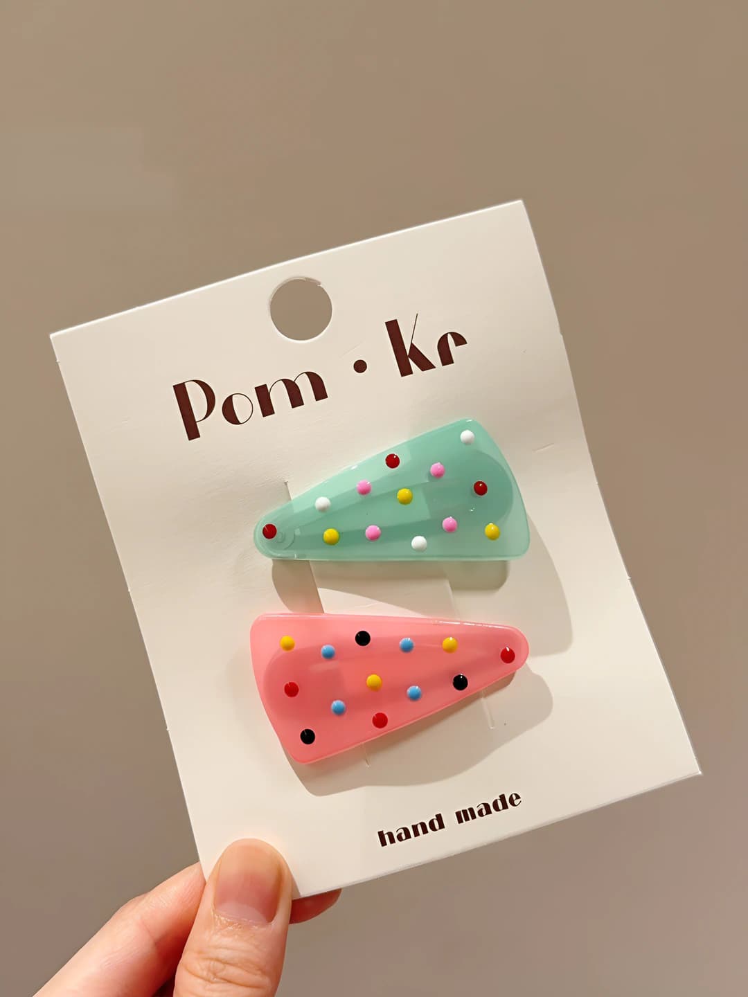 4# Blue-pink dotted triangle clip