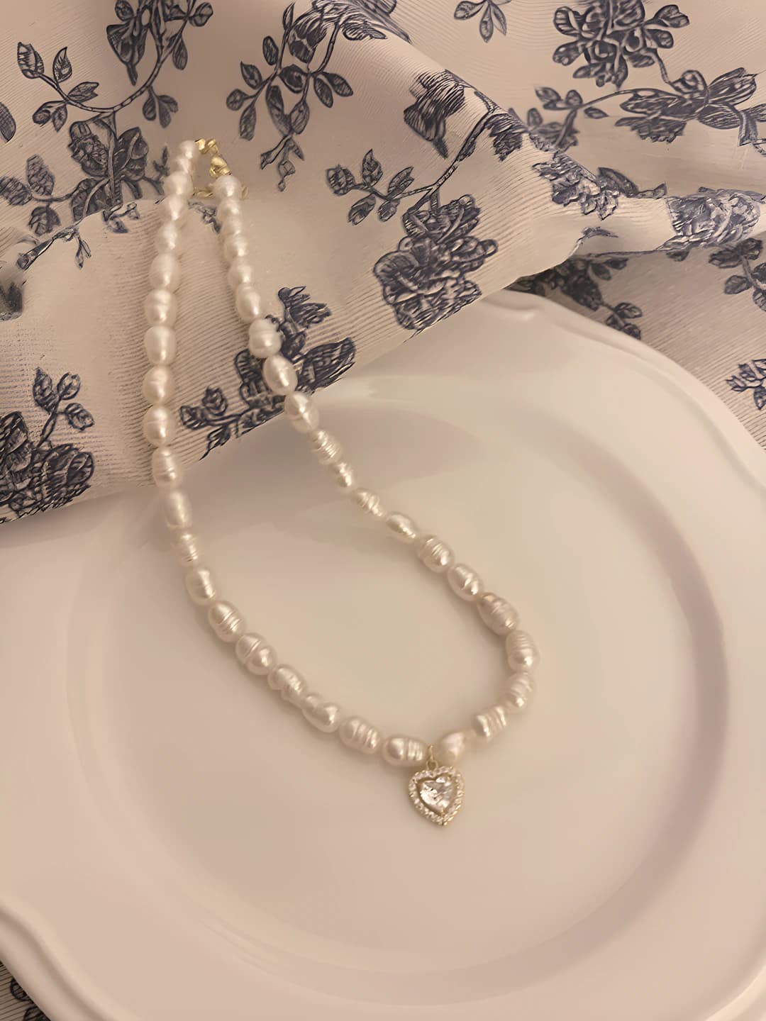 Women's baroque freshwater pearl heart-shaped short chain, new accessory 2026