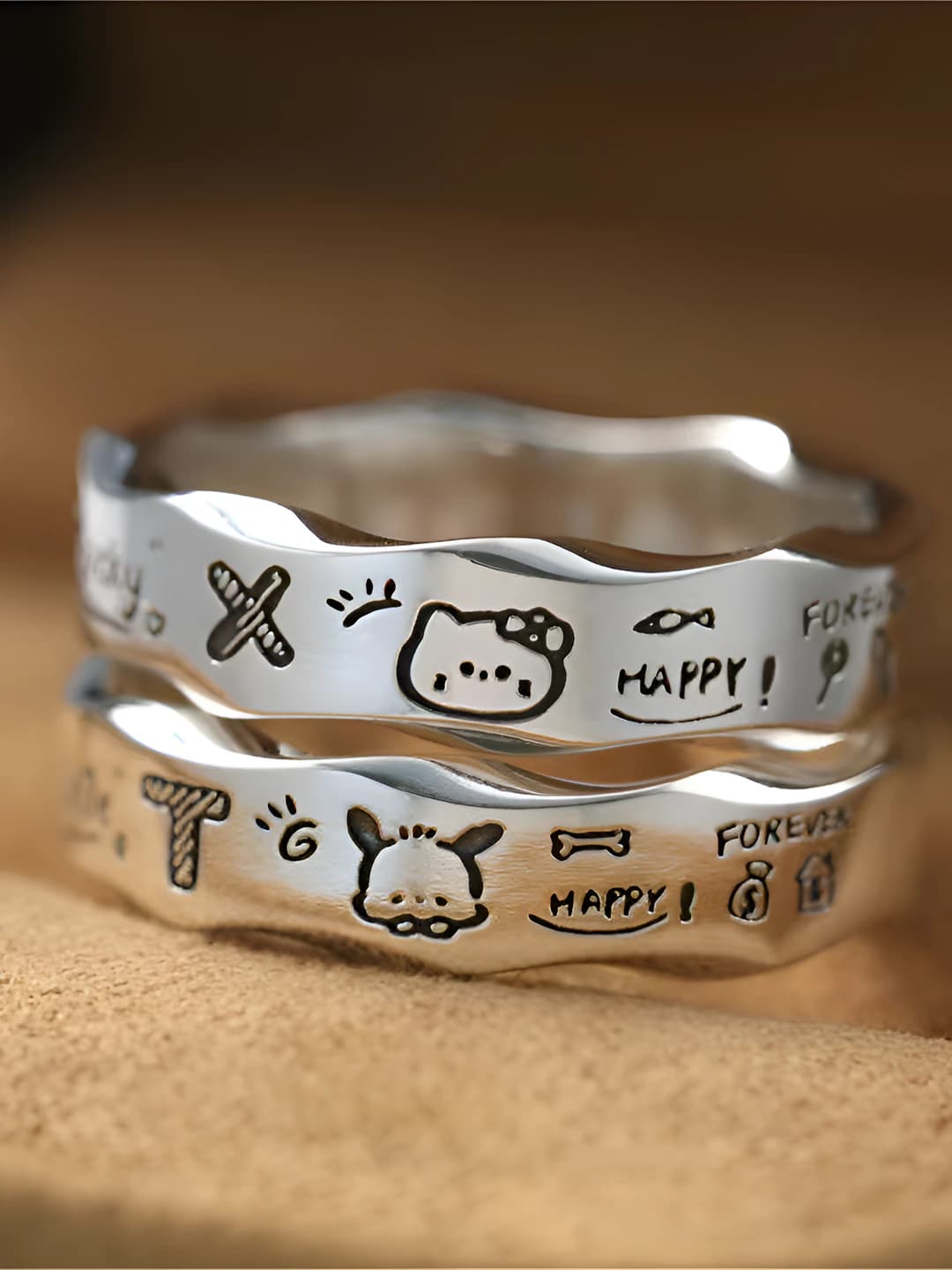 Women's minimalist graffiti wavy edge ring, unique ins style design, Pochacco couple model