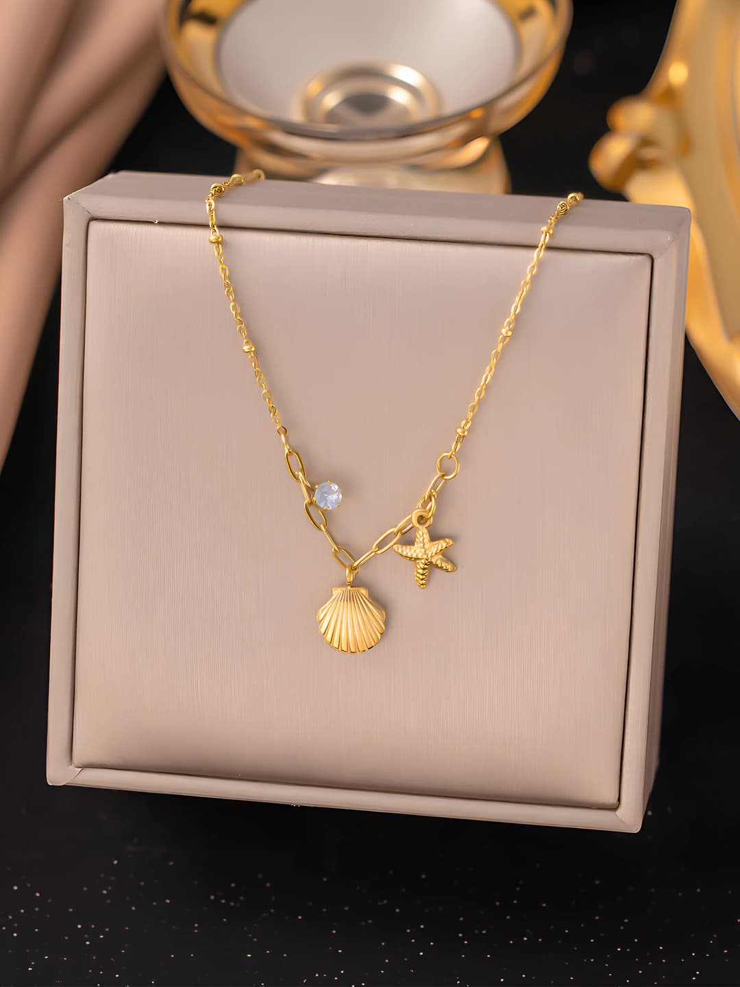 Starfish, gold