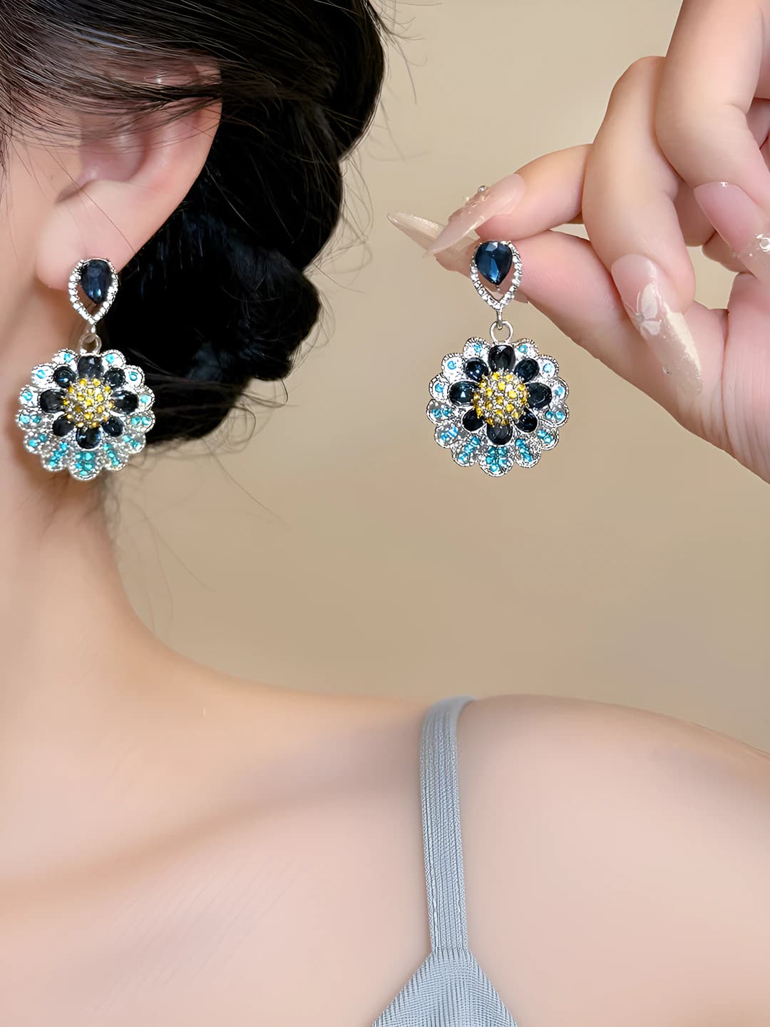 Women's retro full rhinestone blue flower geometric earrings made of alloy with 925 silver post
