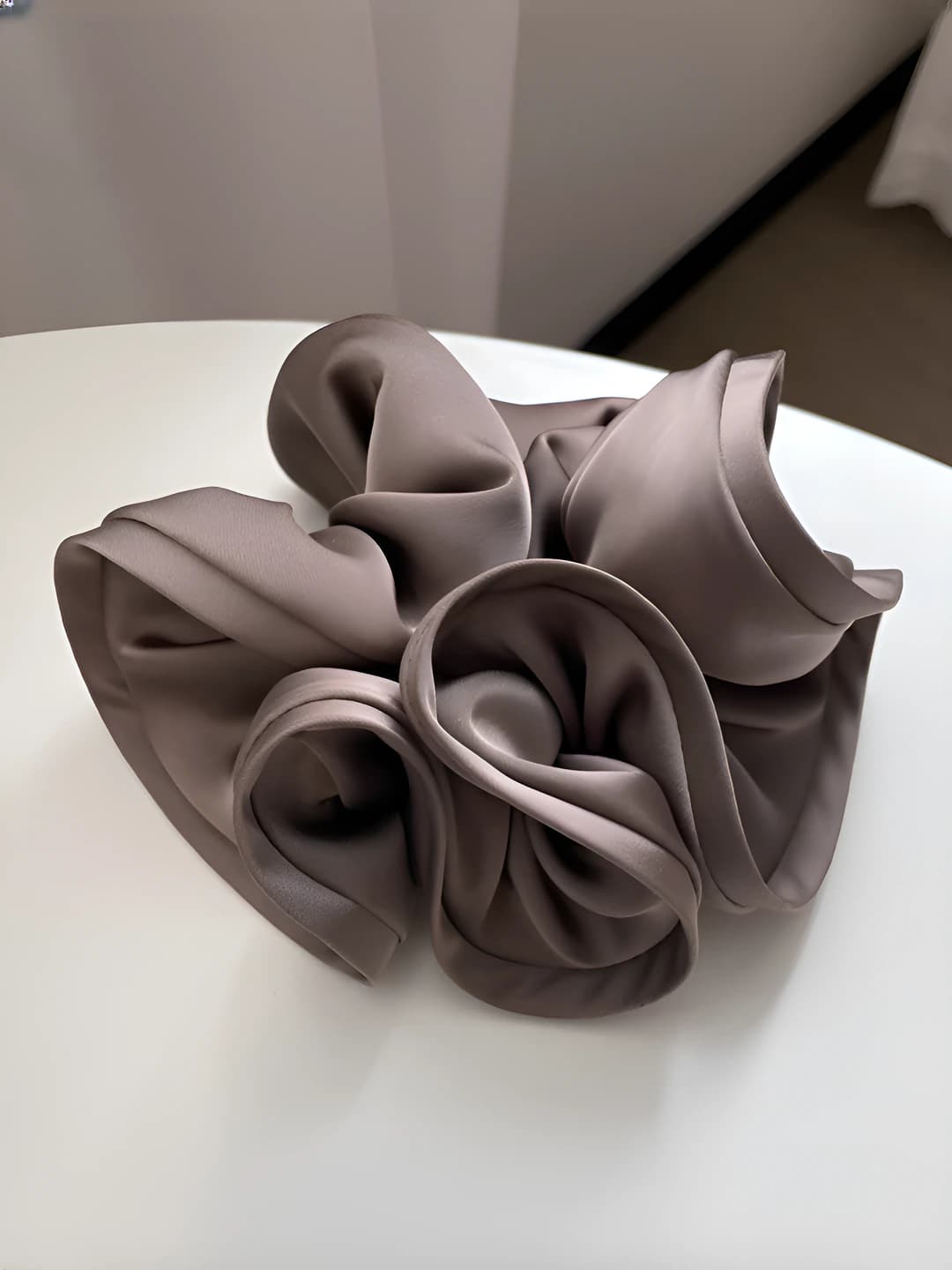 Ruffled scrunchie - Grey-purple