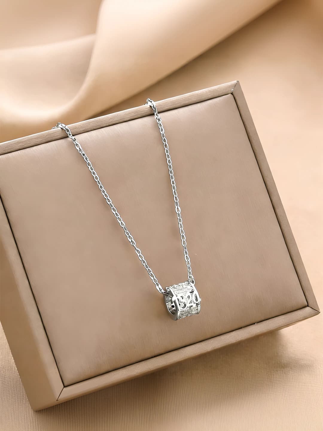 8917-Silver