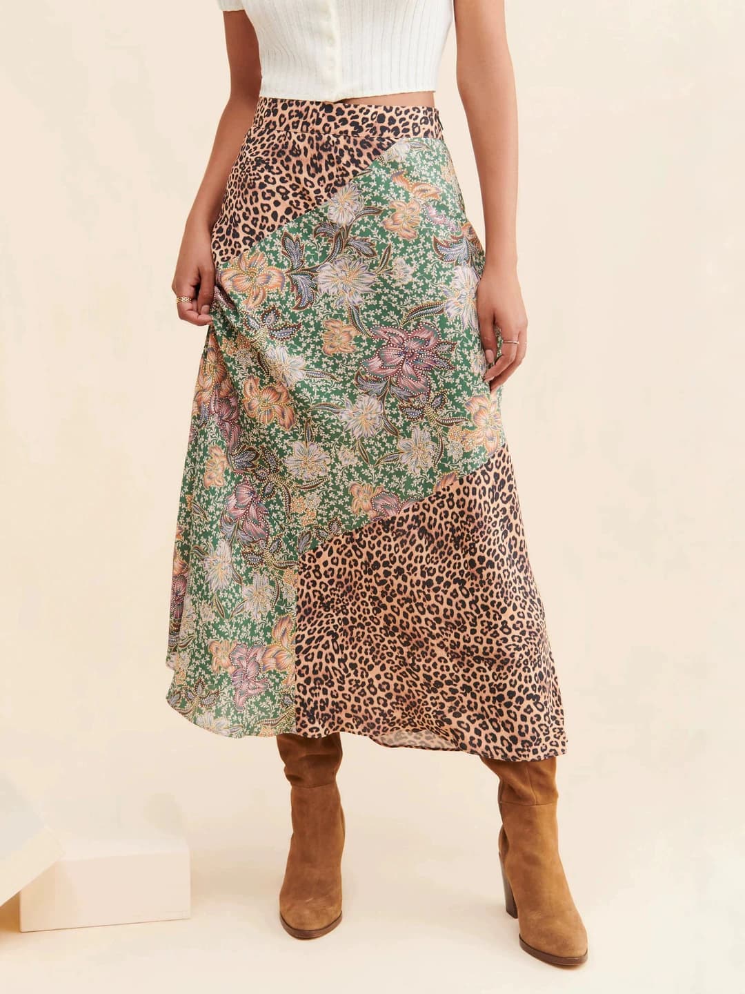 Green and brown color block