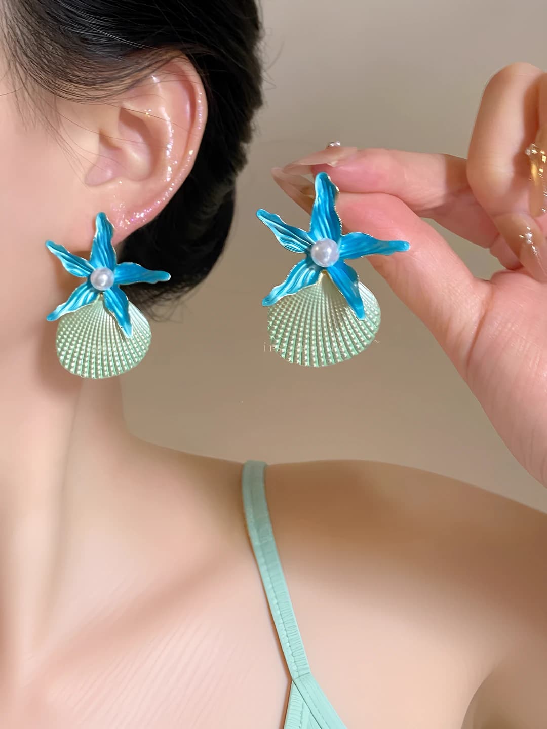Women's retro style geometric earrings with electroplating and tassel, star and shell shape