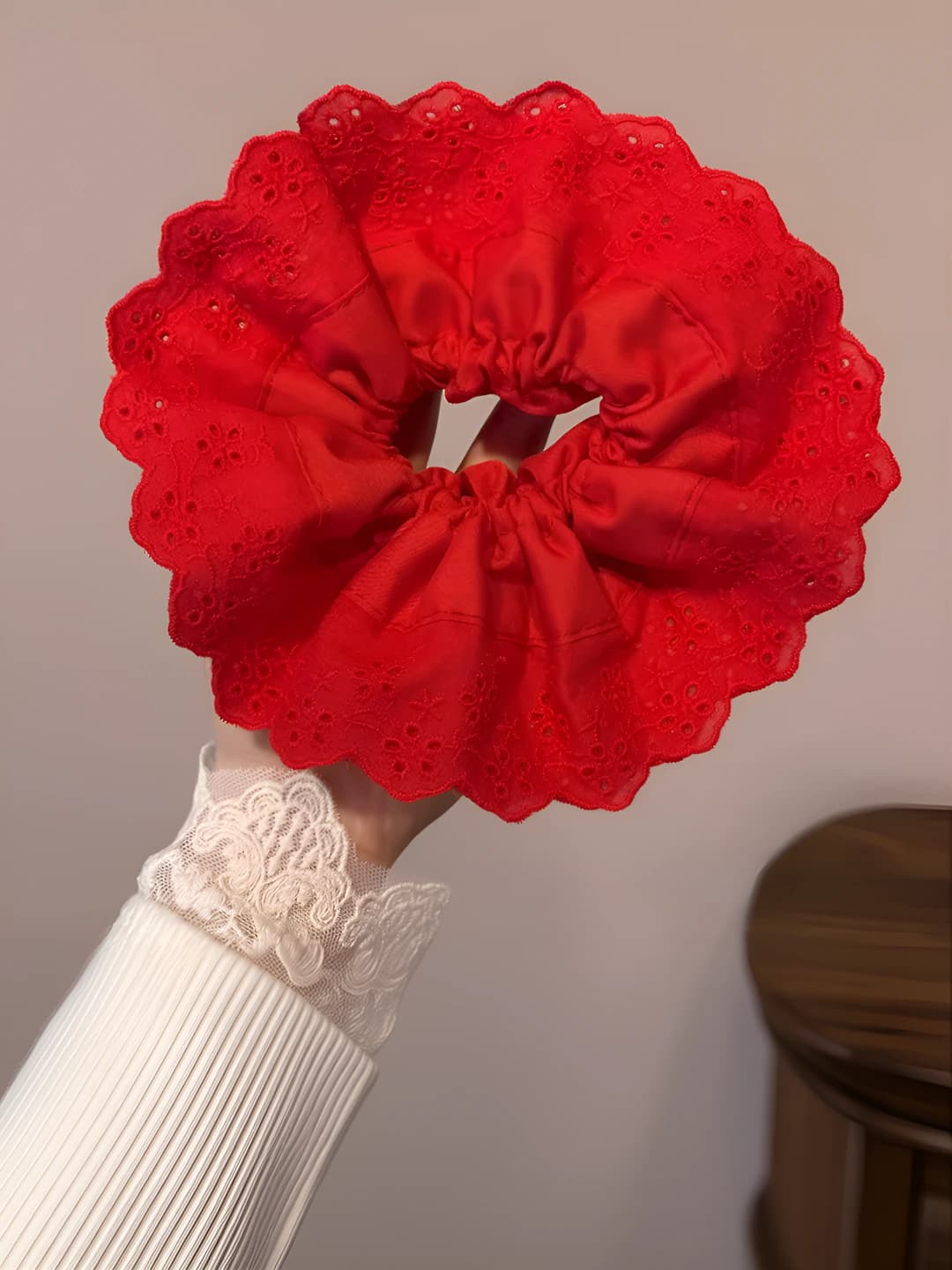 3# red lace scrunchie (4 layers)