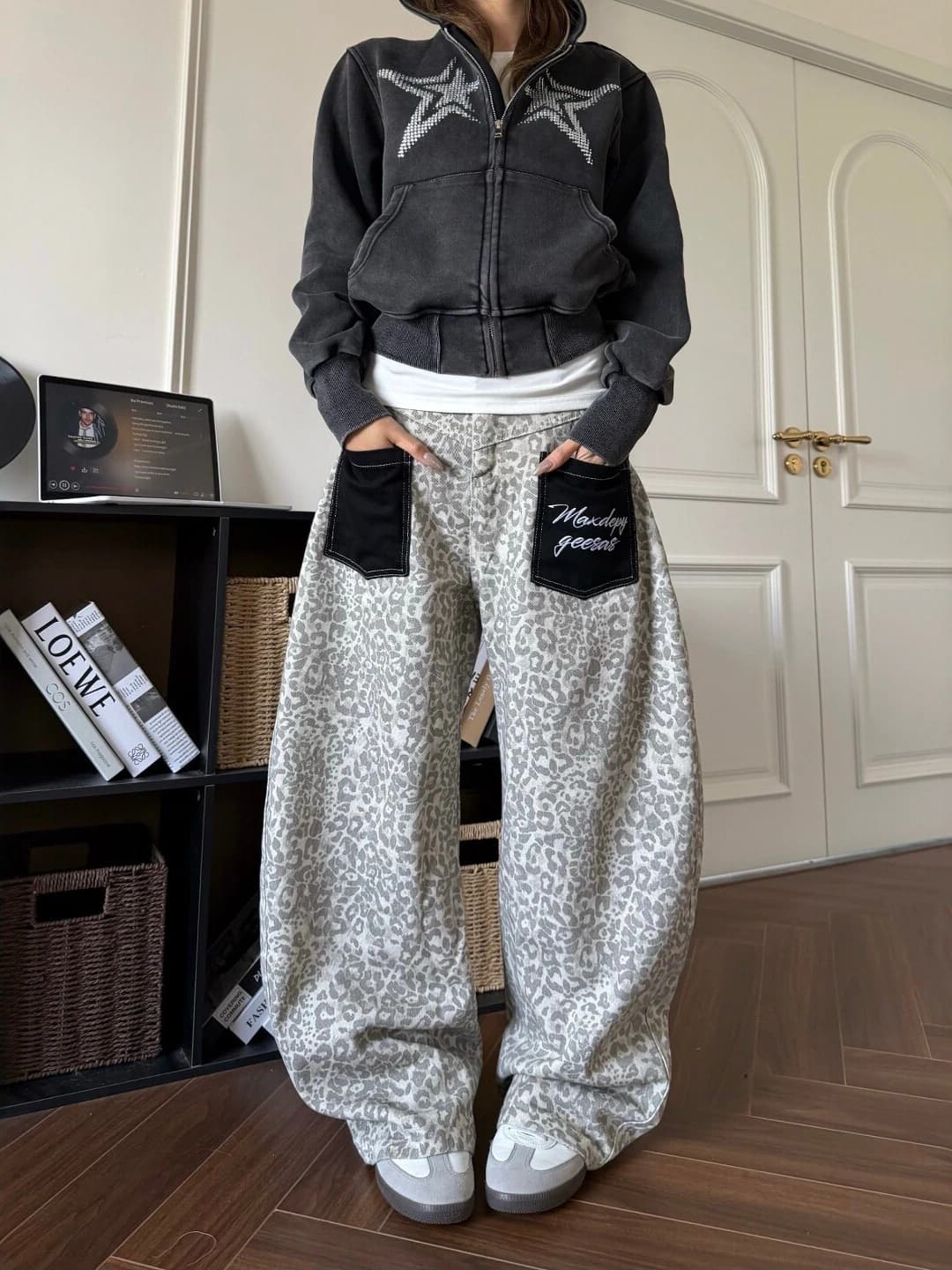 1213 Grey